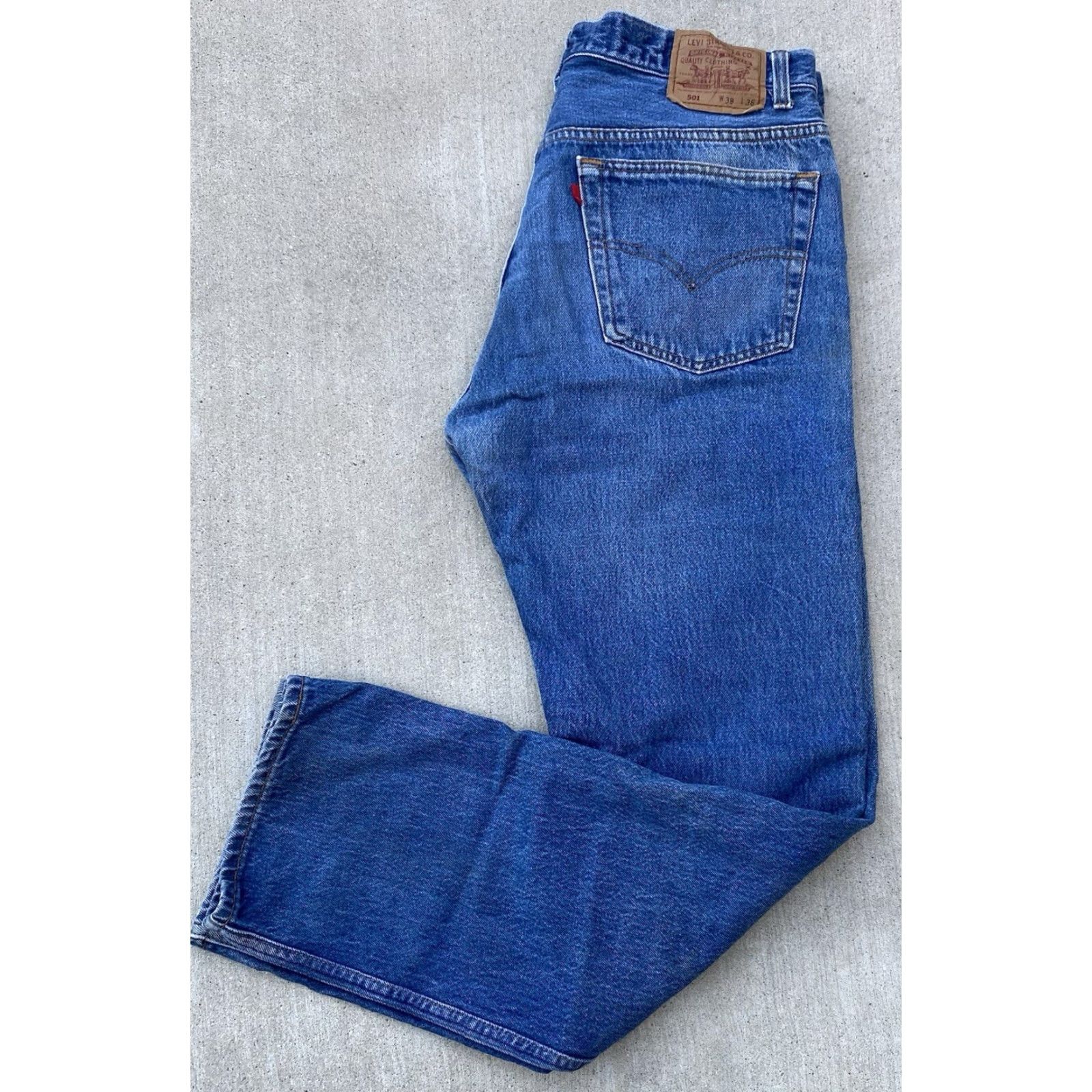 Levi's Vintage Levi's 501 Jeans Button Fly Made In USA W 38 L 36 But Measure W 36 L 32.5 Jeans Mens Regular Blue Cotton Denim 5-Pocket USA 50s 60s 70s Size US 38 / EU 54 - 7 Thumbnail