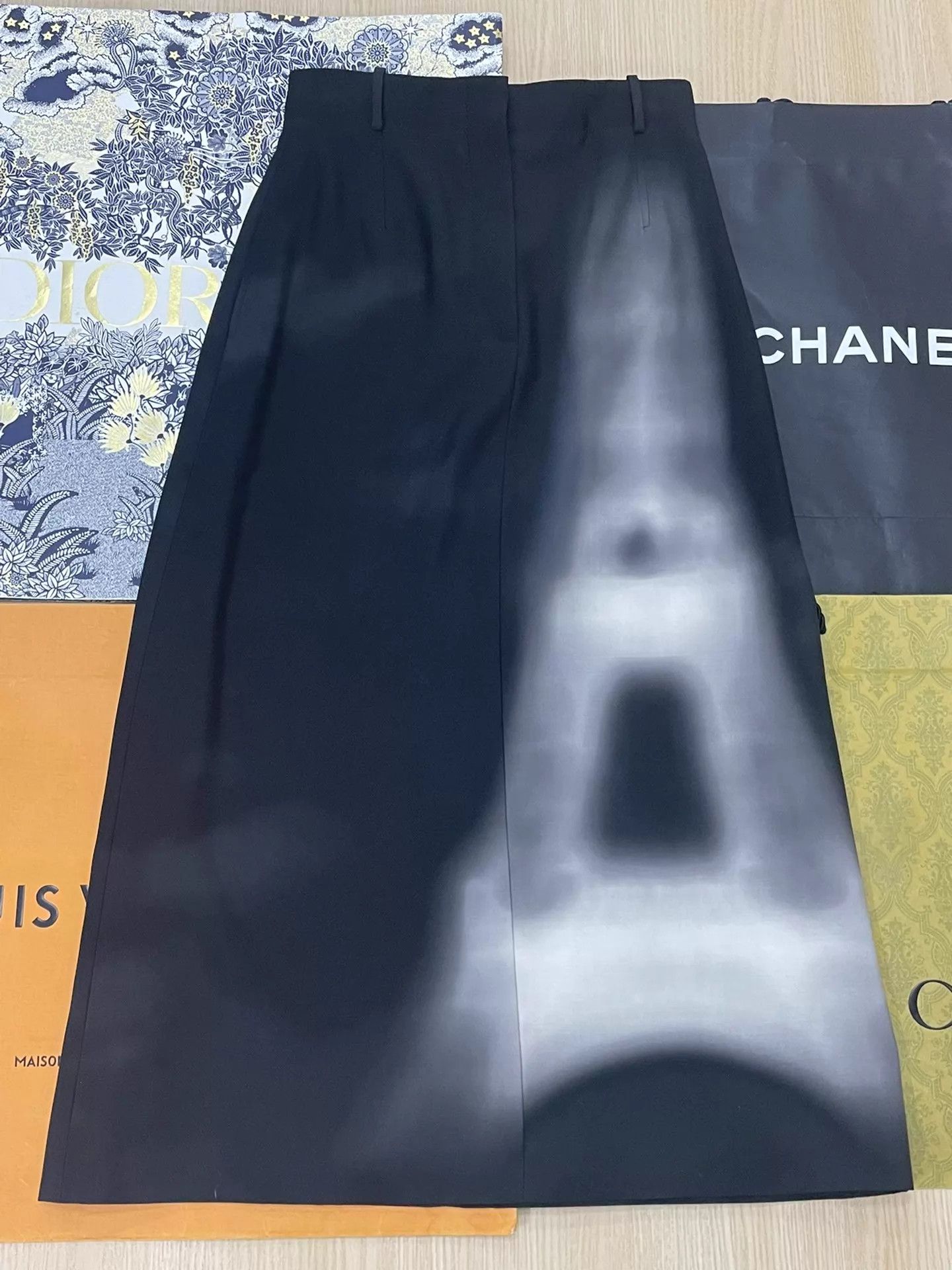 Dior Dior Black Gray Eiffel Tower Print Skirt 34 Size 25" / US 0 / IT 36 - 1 Thumbnail