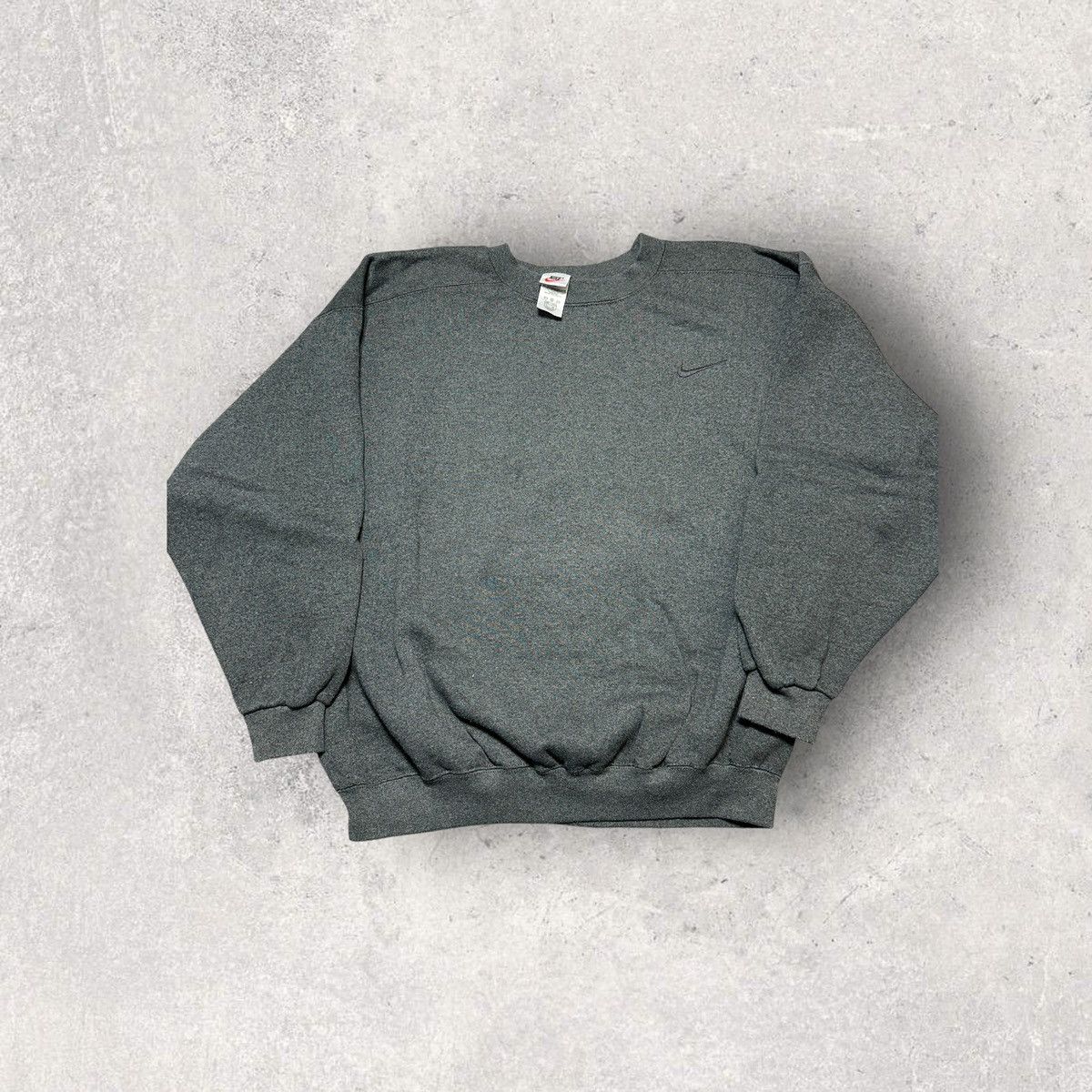Vintage Vintage Nike sweatshirt Size US L / EU 52-54 / 3 - 1 Thumbnail
