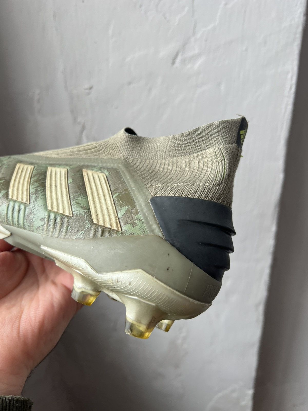 Adidas ADIDAS PREDATOR 19.1 FG LEGION GREEN SOCCER BOOTS US 6 Size US 8 / EU 41 - 7 Thumbnail