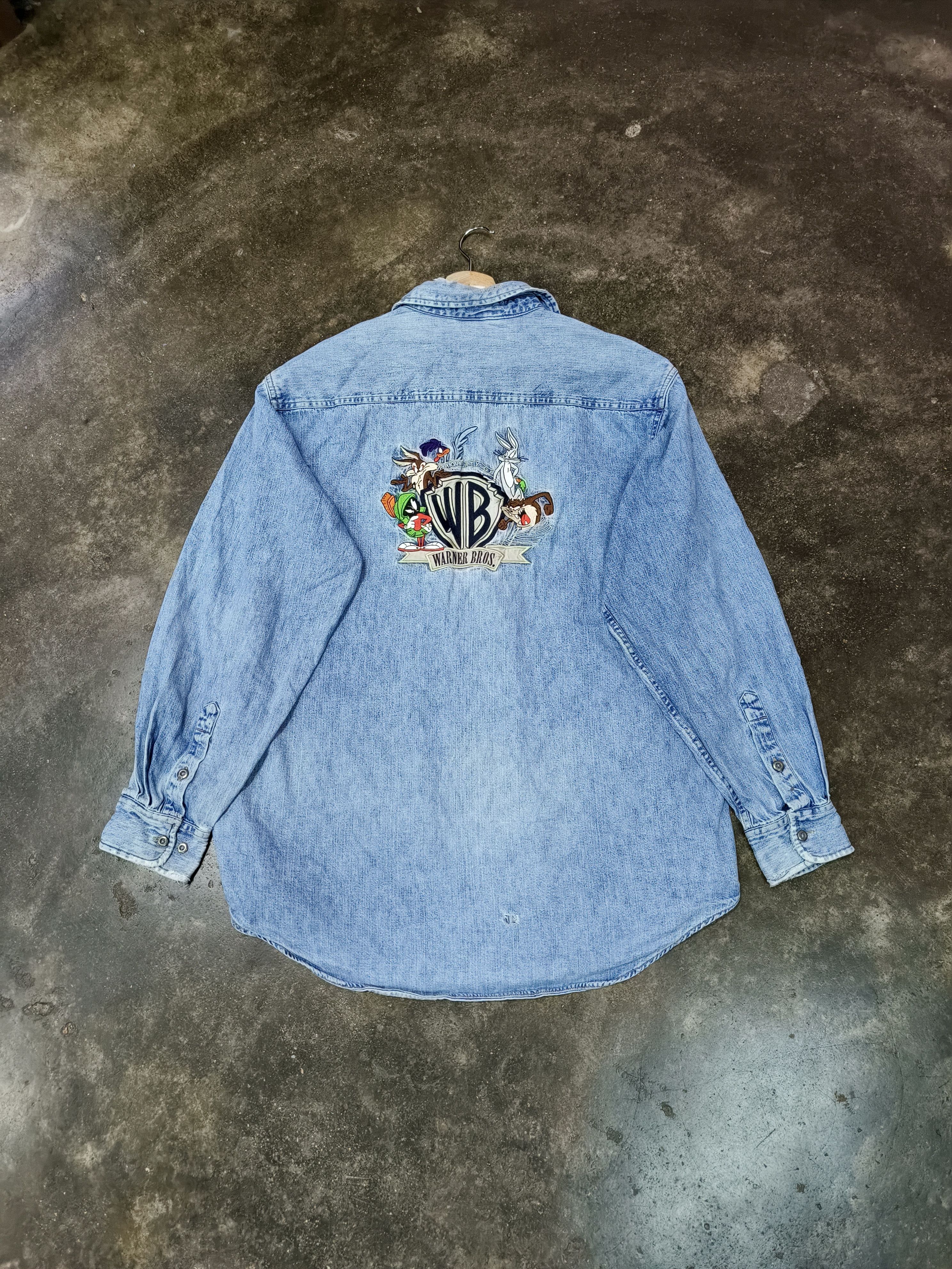 Warner Bros 2000 WARNER BROS LOONEY TUNES DENIM SHIRT DISTRESSED Size US M / EU 48-50 / 2 - 1 Thumbnail