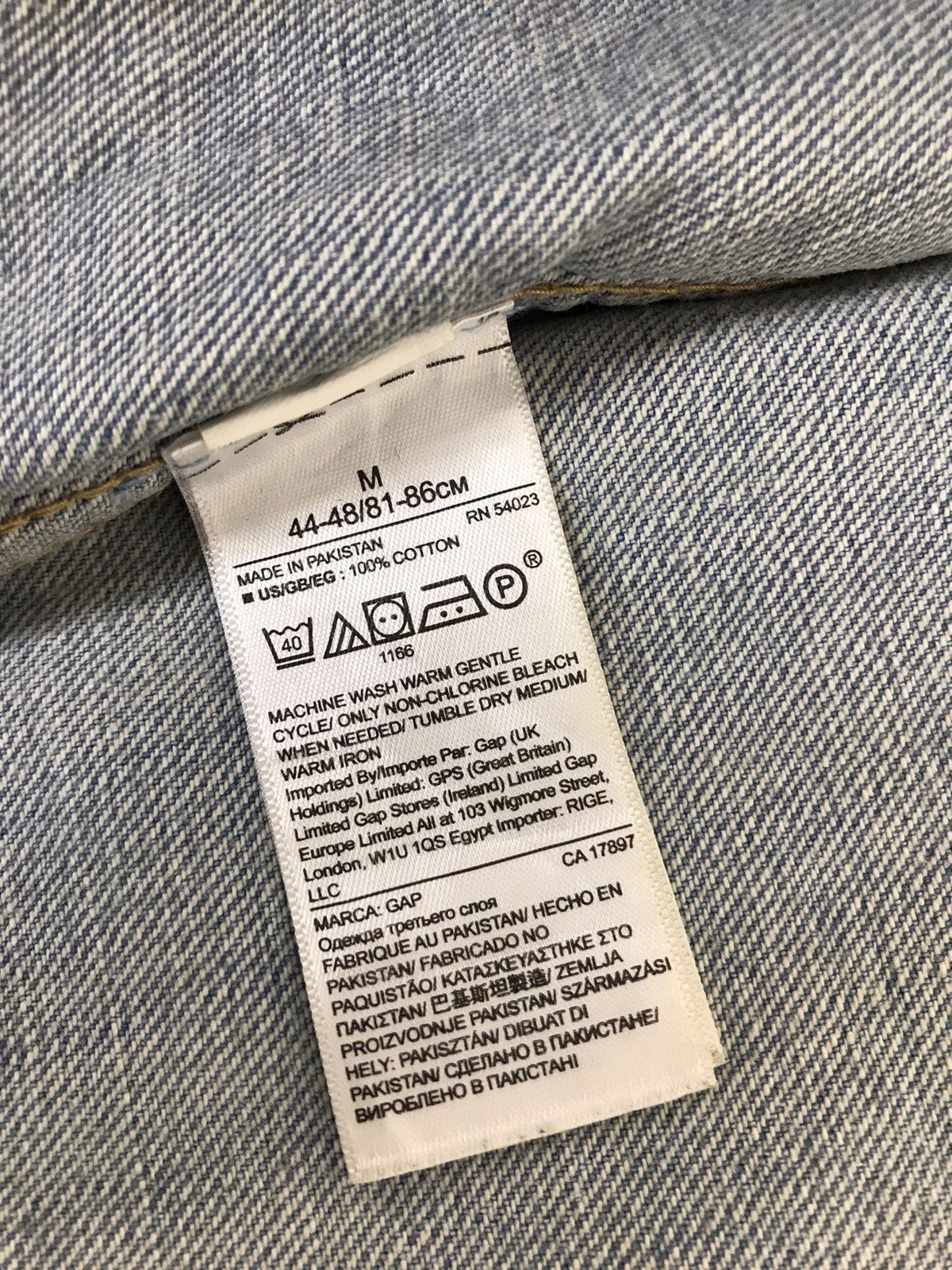 Gap × Vintage Vintage Gap Est1969 Denim Jacket Faded Colour Jeans Size US L / EU 52-54 / 3 - 12 Thumbnail