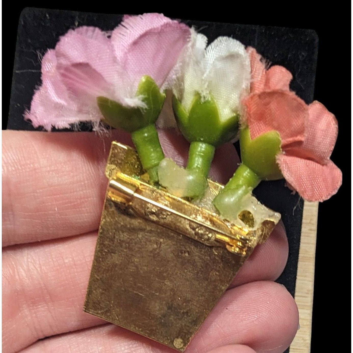 Other Vintage 50s Flower Pot Brooch With Silk Flowers And Faux Pea Size ONE SIZE - 3 Thumbnail