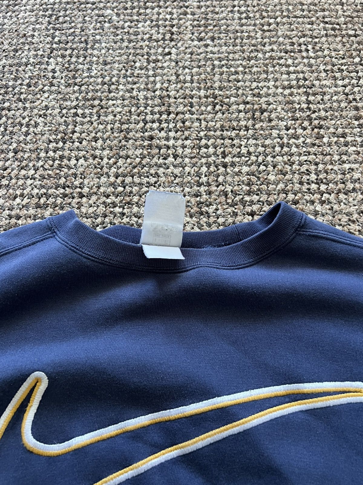 Nike Vintage 90s Nike Swoosh Sweatshirt Blue Size L Rare Size US L / EU 52-54 / 3 - 8 Thumbnail