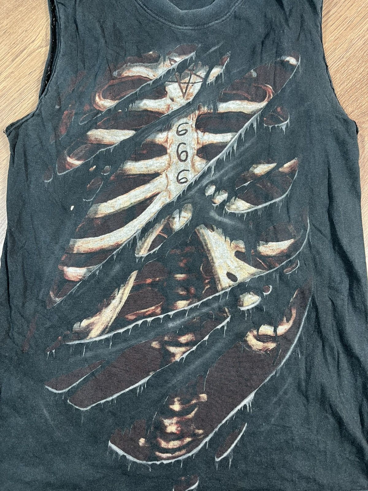 Band Tees Vintage Skulls 666 Crazy Spiral T Shirt Size US M / EU 48-50 / 2 - 2 Thumbnail