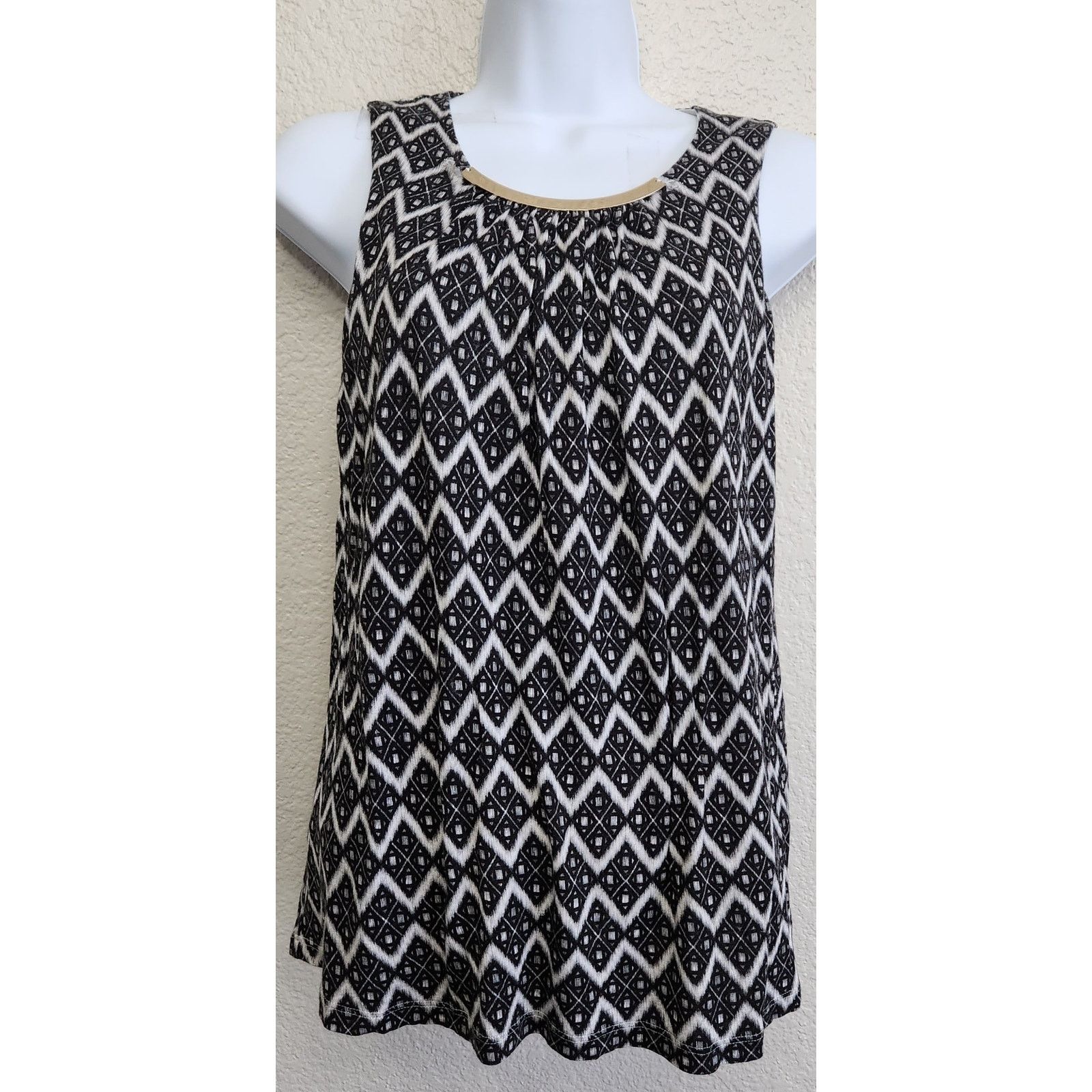 Other H&M Black Gray Stripe Pleated Bodice Sleeveless Top XS Size XS / US 0-2 / IT 36-38 - 1 Thumbnail