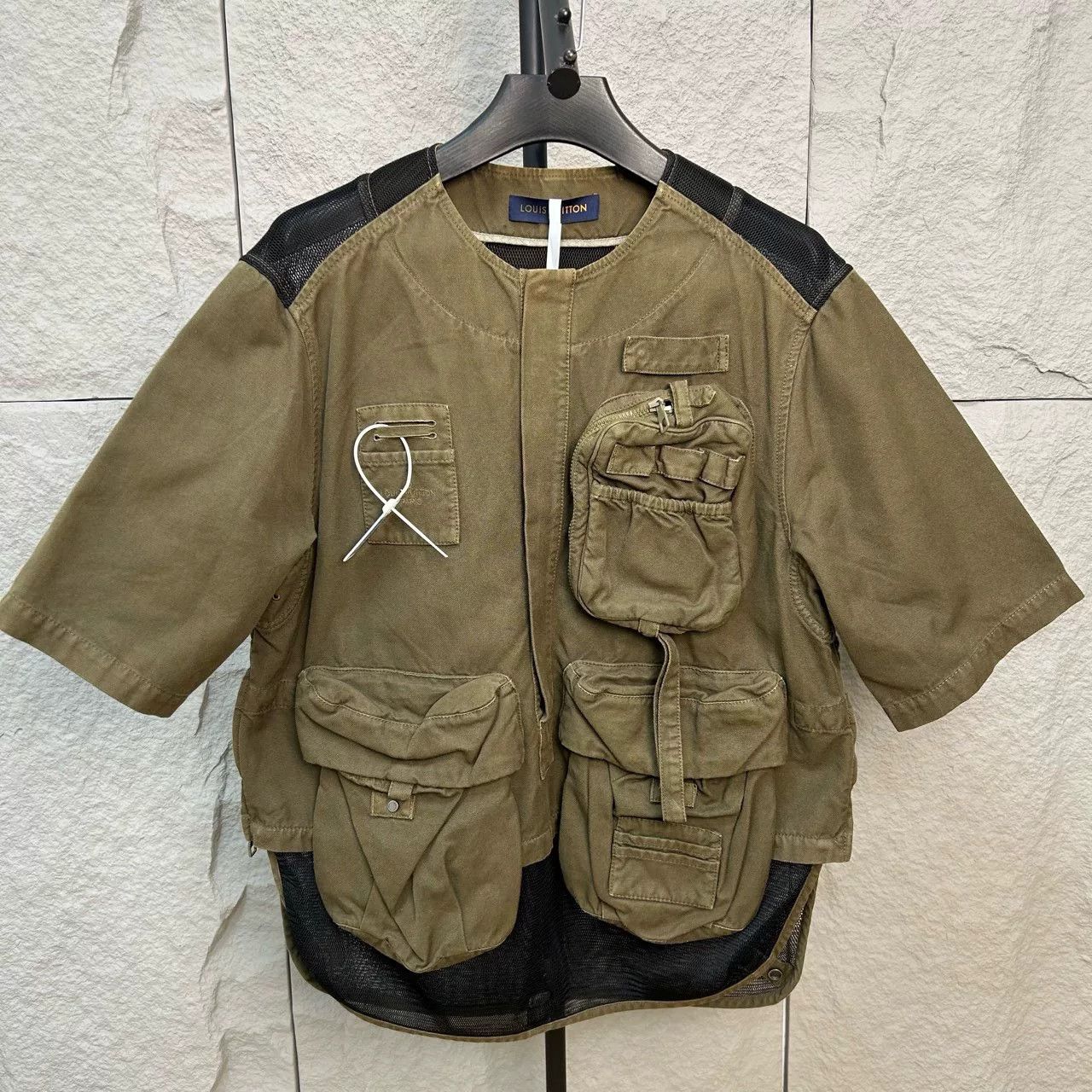 Louis Vuitton LV Limited Tactical Pocket Canvas Short Sleeve Size US L / EU 52-54 / 3 - 1 Thumbnail