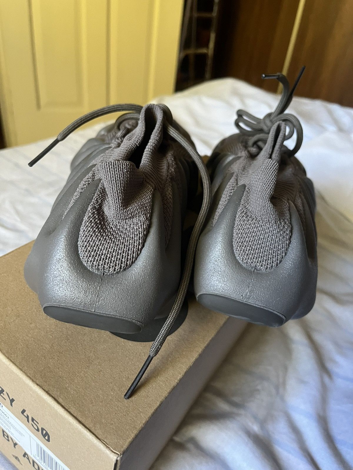 Yeezy Yeezy 450 Cinder Size US 9.5 / EU 42-43 - 5 Thumbnail