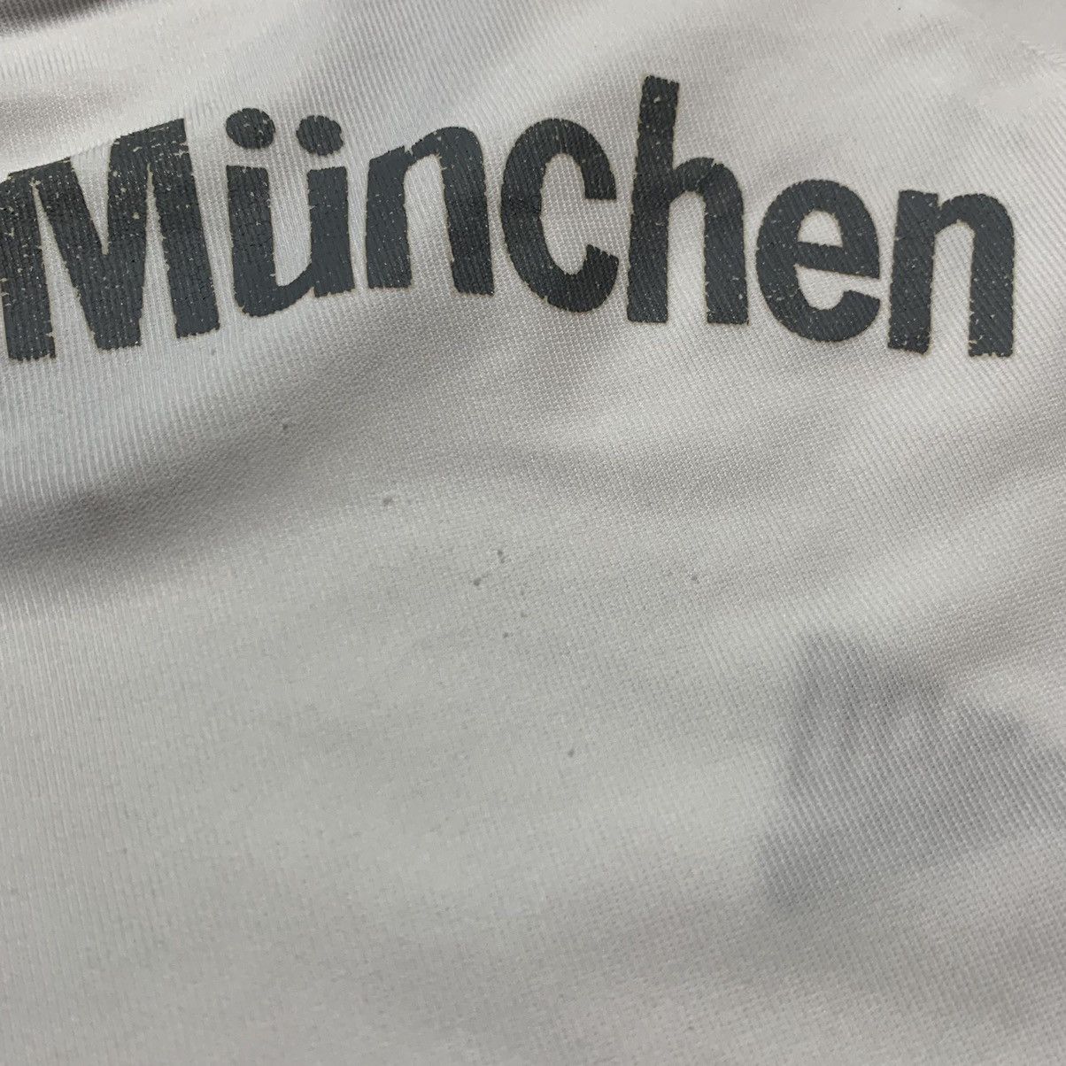 Vintage Adidas Bayern Munich 2002/2003 Away Soccer Football Jersey Size US M / EU 48-50 / 2 - 12 Thumbnail