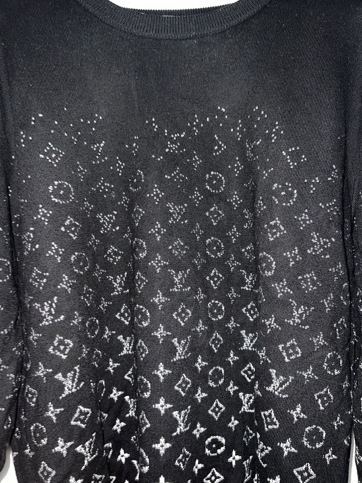 Louis Vuitton Louis Vuitton Crewneck black Size US XXL / EU 58 / 5 - 6 Thumbnail