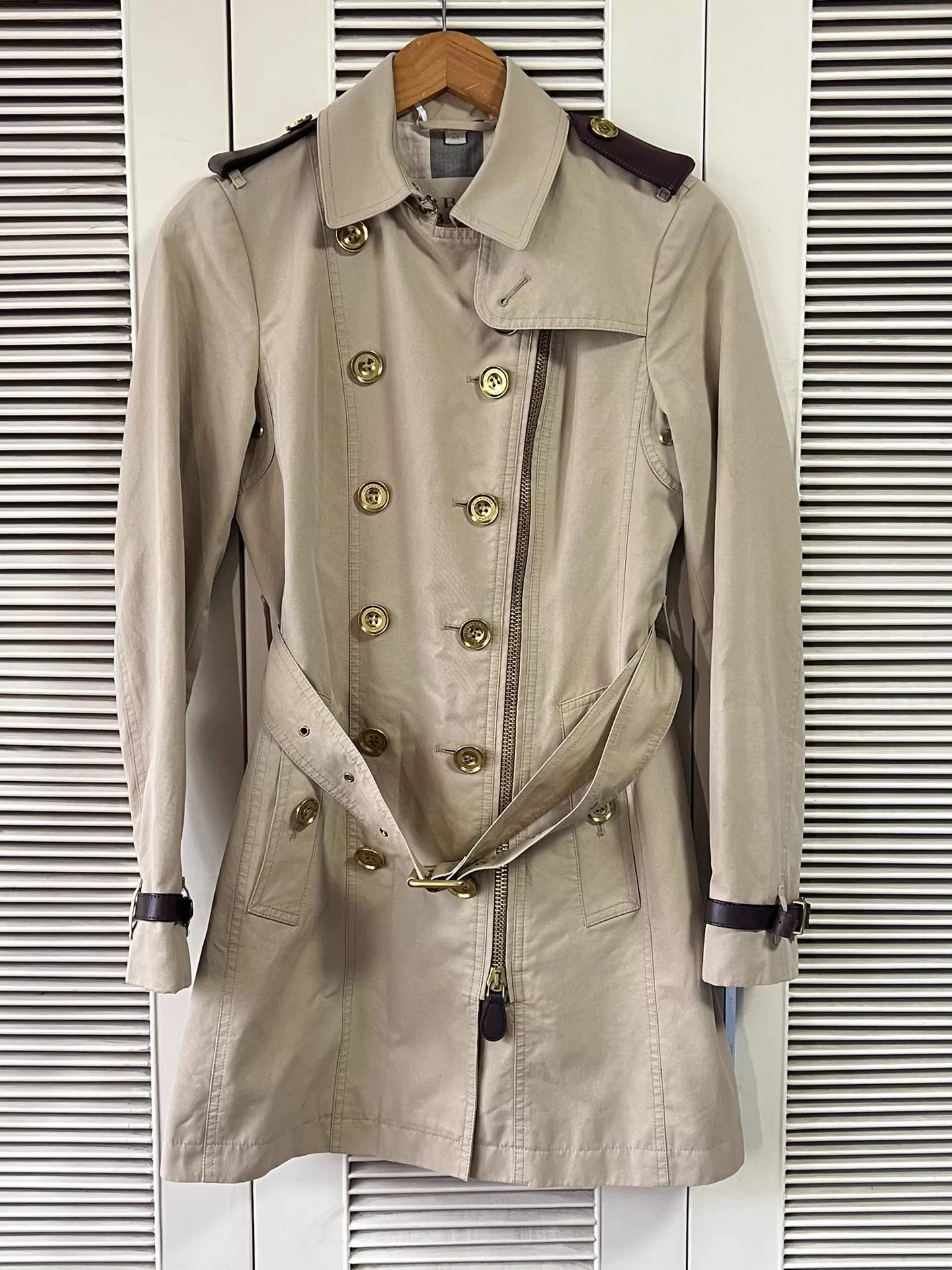 Burberry Burberry 36 Trench Coat Khaki Double Breasted Leather Cuffs Size XS / US 0-2 / IT 36-38 - 1 Thumbnail