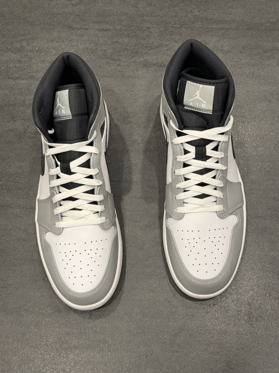Nike Jordan 1 Mid Light Smoke Grey Size US 13 / EU 46 - 7 Thumbnail