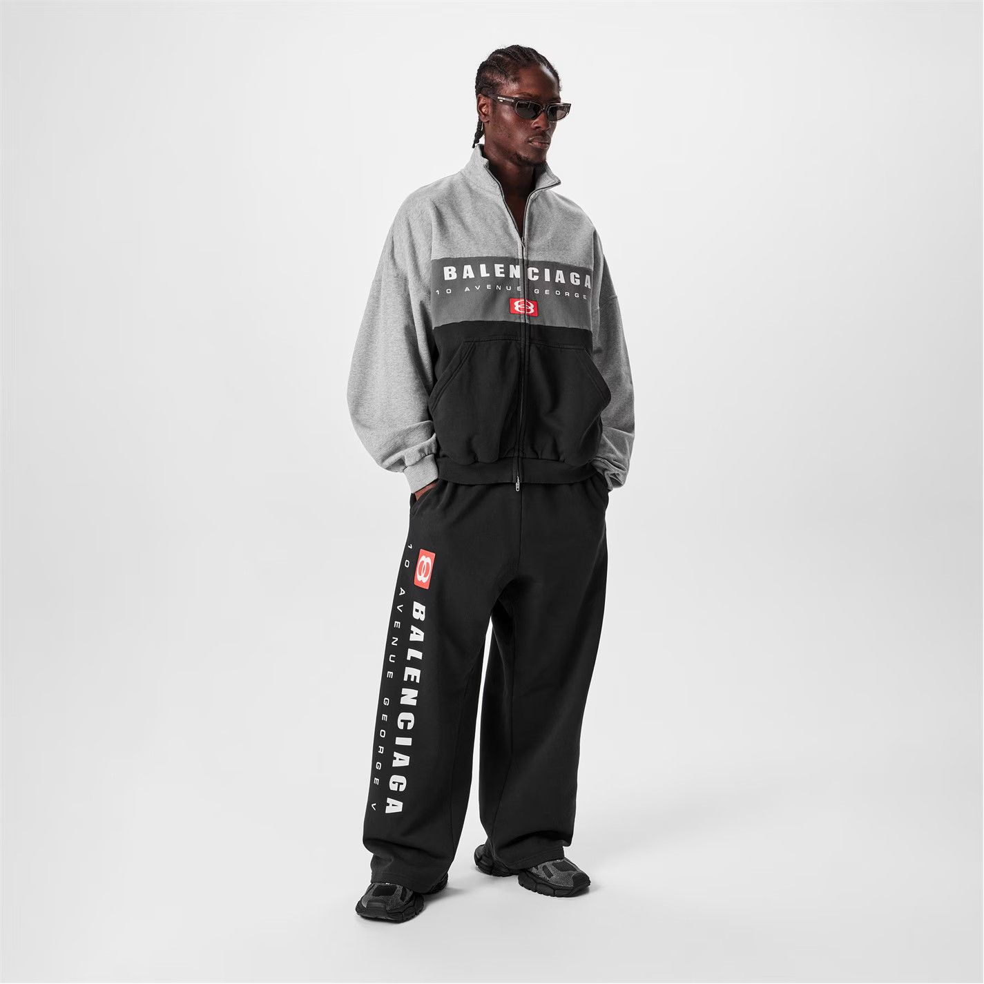 Balenciaga o1g2r1mq0226Wide Leg Jersey Open Sweatpants In Faded Black Size US 32 / EU 48 - 6 Thumbnail