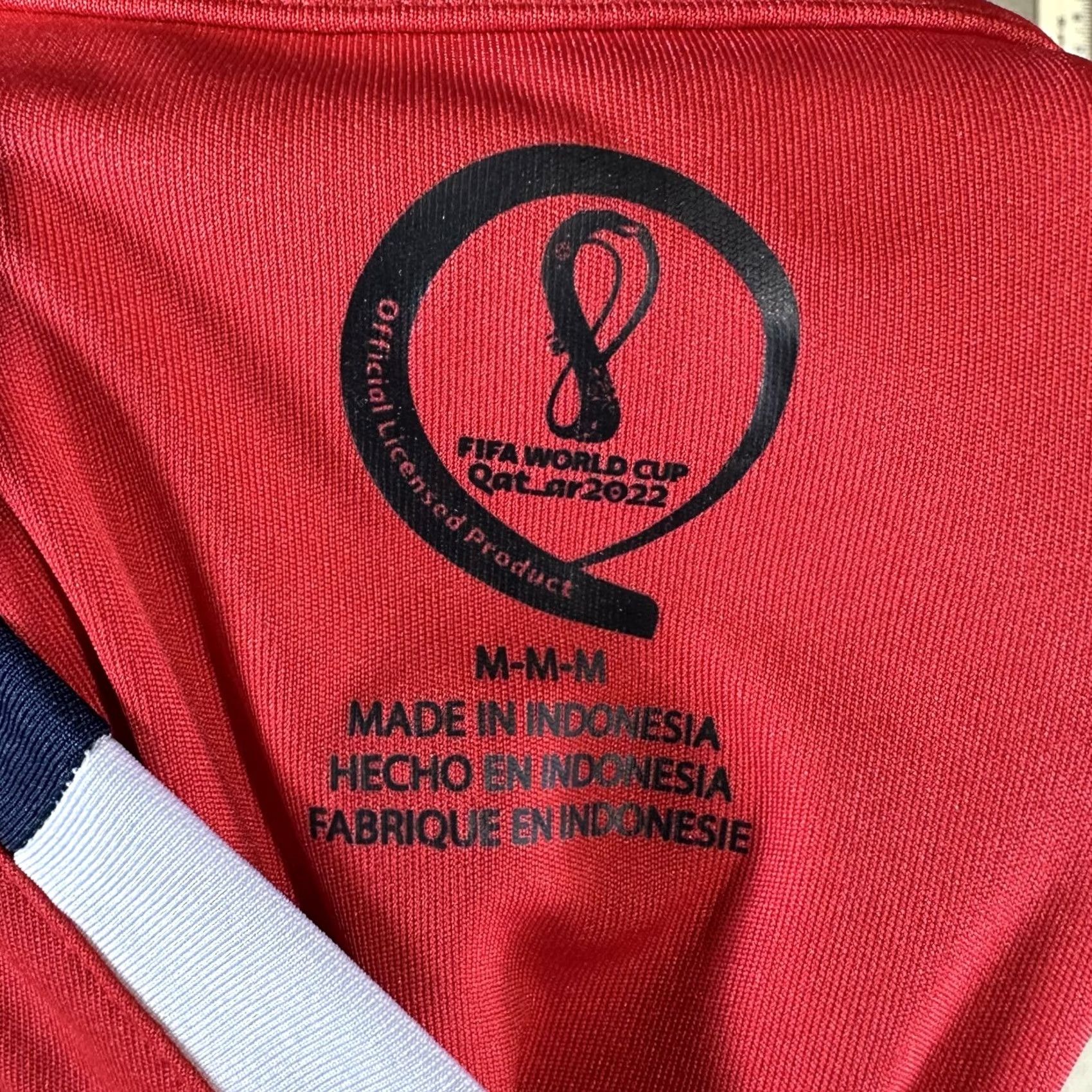 Vintage FIFA Men's World Cup Classic Short Sleeve Red Jersey USA Flag Sz M Shirt Size US M / EU 48-50 / 2 - 4 Thumbnail