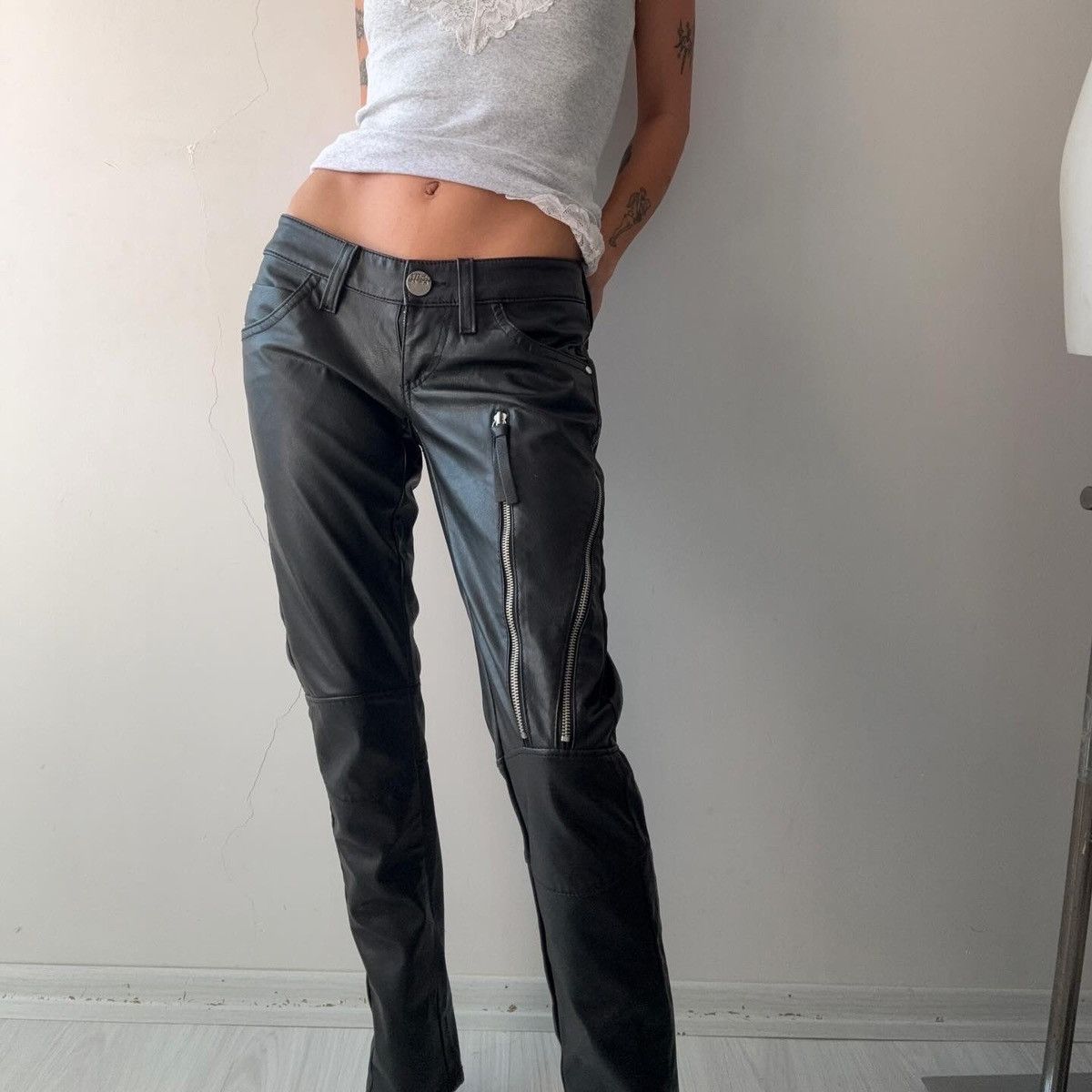 Miss Sixty Miss Sixty leather trousers Size 26" / US 2 / IT 38 - 1 Thumbnail