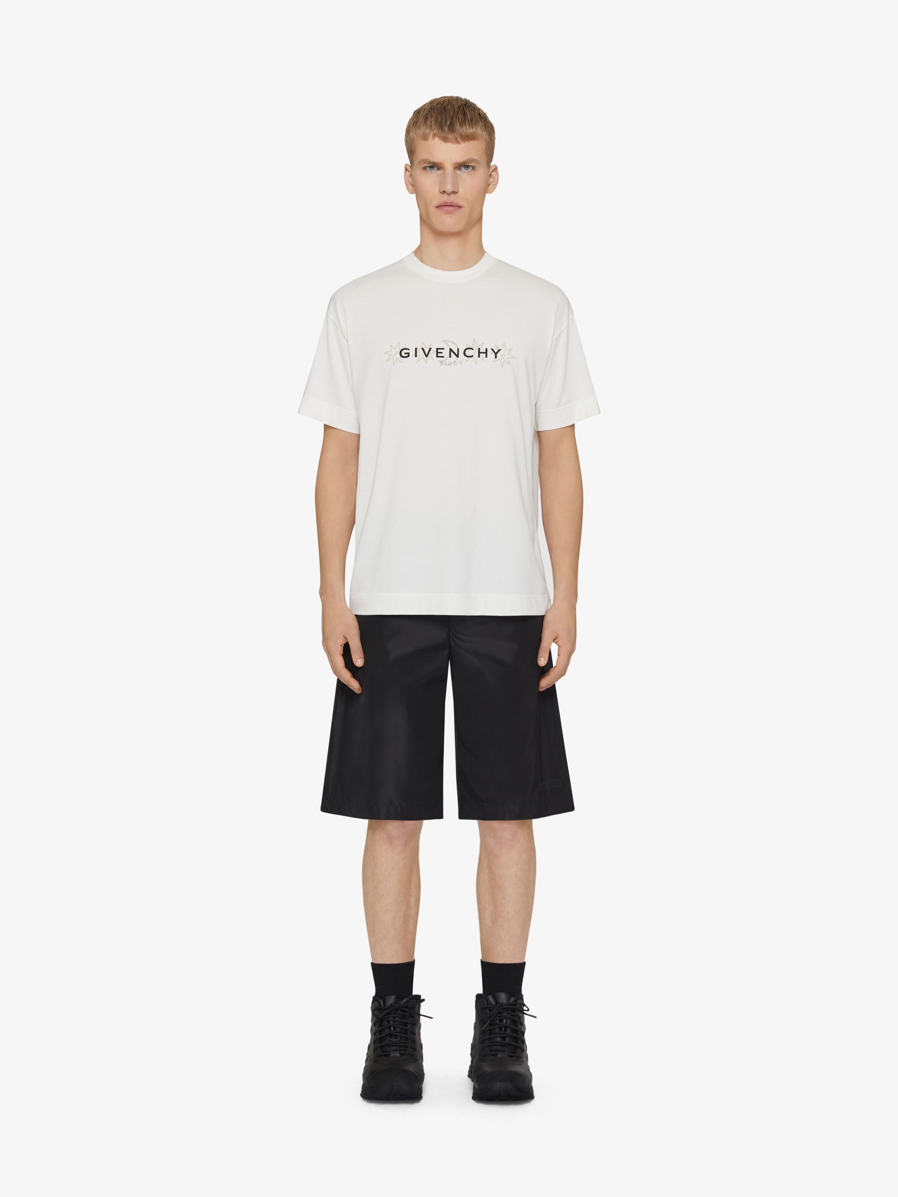 Givenchy o1w1db10426 Standard Short Sleeve T-Shirt in White Size US S / EU 44-46 / 1 - 3 Thumbnail