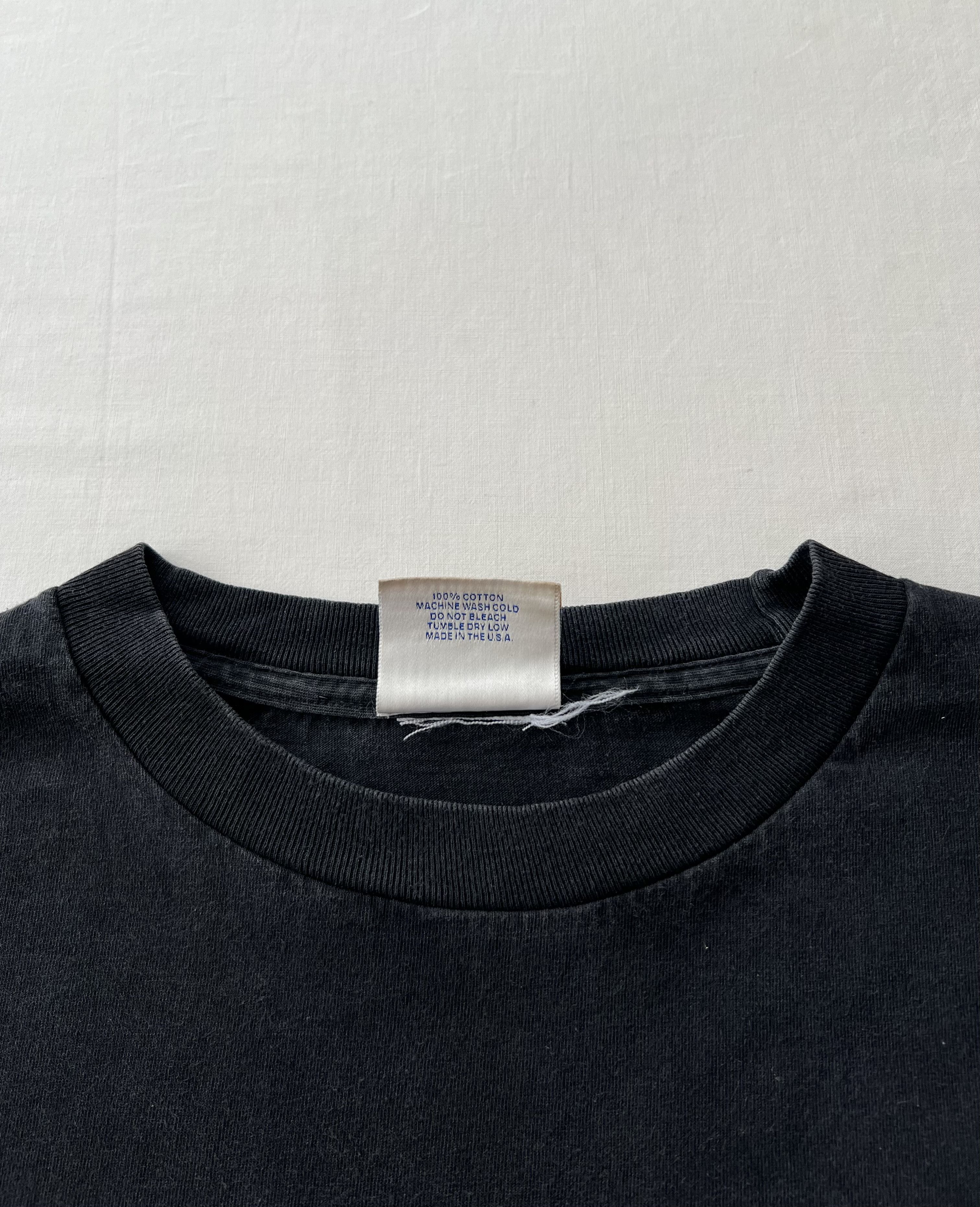 Vintage Vintage 90s Terminator 2 Universal Studios Movie T-shirt Size US XL / EU 56 / 4 - 16 Thumbnail