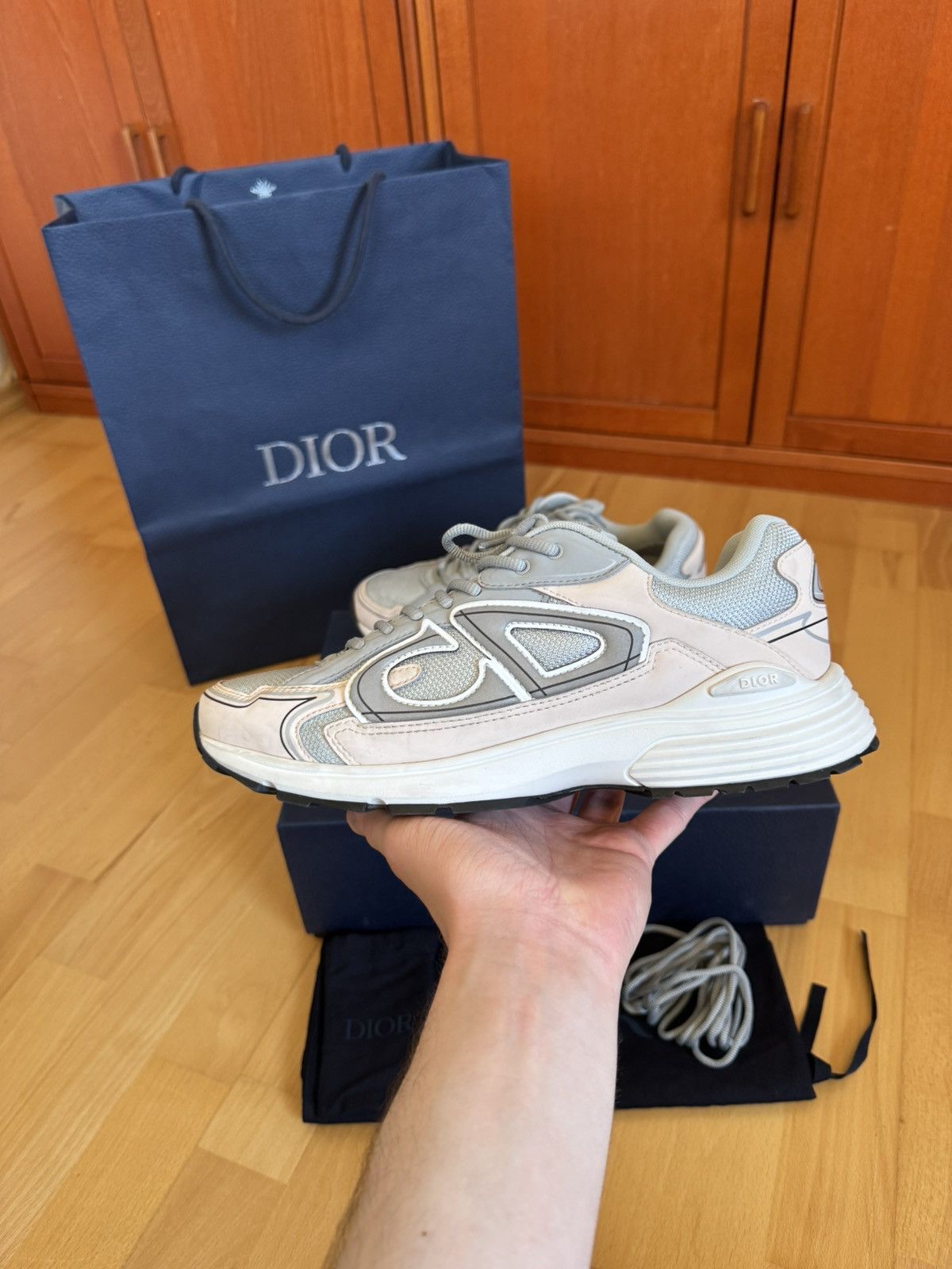 Dior Dior B30 Countdown Elephant Grey Light Pink Size US 10 / EU 43 - 2 Thumbnail