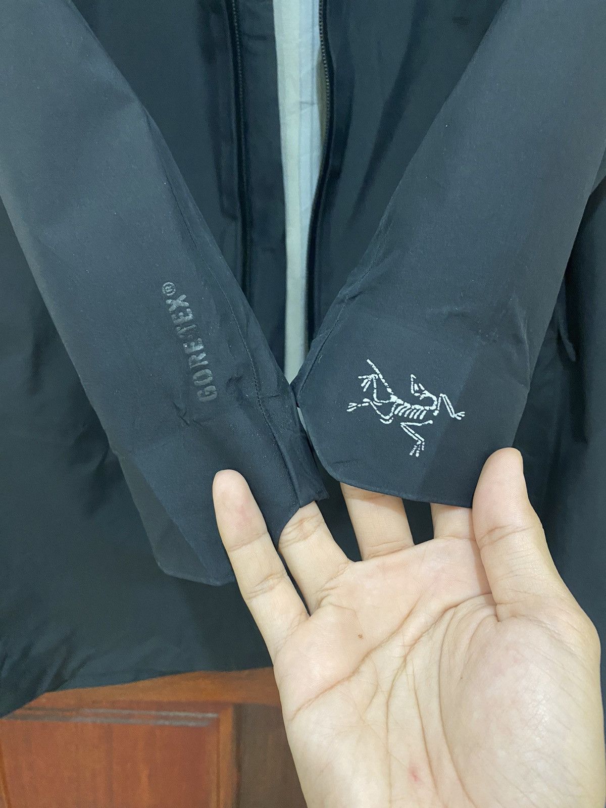 Arc'teryx Arc’teryx Gore-tex Codetta Cinch Waterproof Coat Jacket Size S / US 4 / IT 40 - 4 Thumbnail