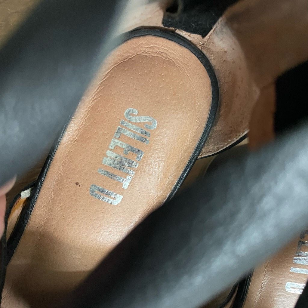 Anthropologie Anthropologie Silent D Leather Shooties Open Toe Block Heel $170 39 8.5 Size US 9 / IT 39 - 8 Thumbnail