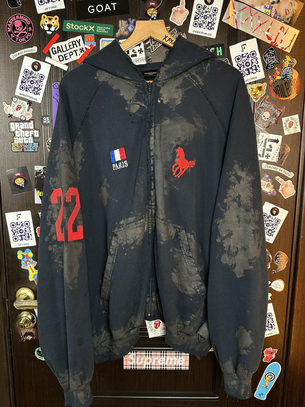 ゆ　Balenciaga dirty polo hoodie サイズ2 Balenciaga Dirty Polo set hoodie — Winter 22 🐎 This one is