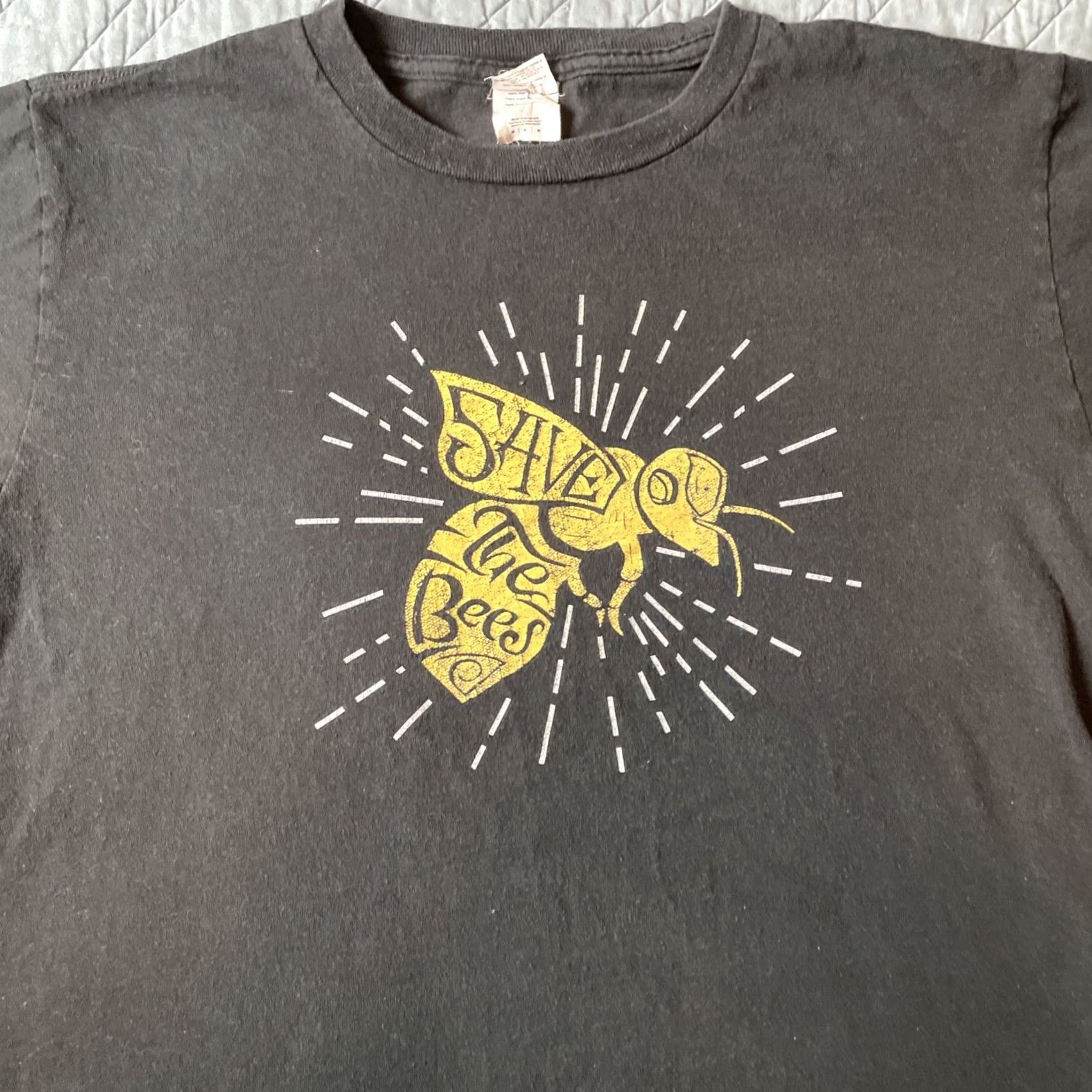 Anvil VINTAGE Save The Bees T-Shirt Women’s Medium Lightweight Anvil Organic Size M / US 6-8 / IT 42-44 - 3 Thumbnail