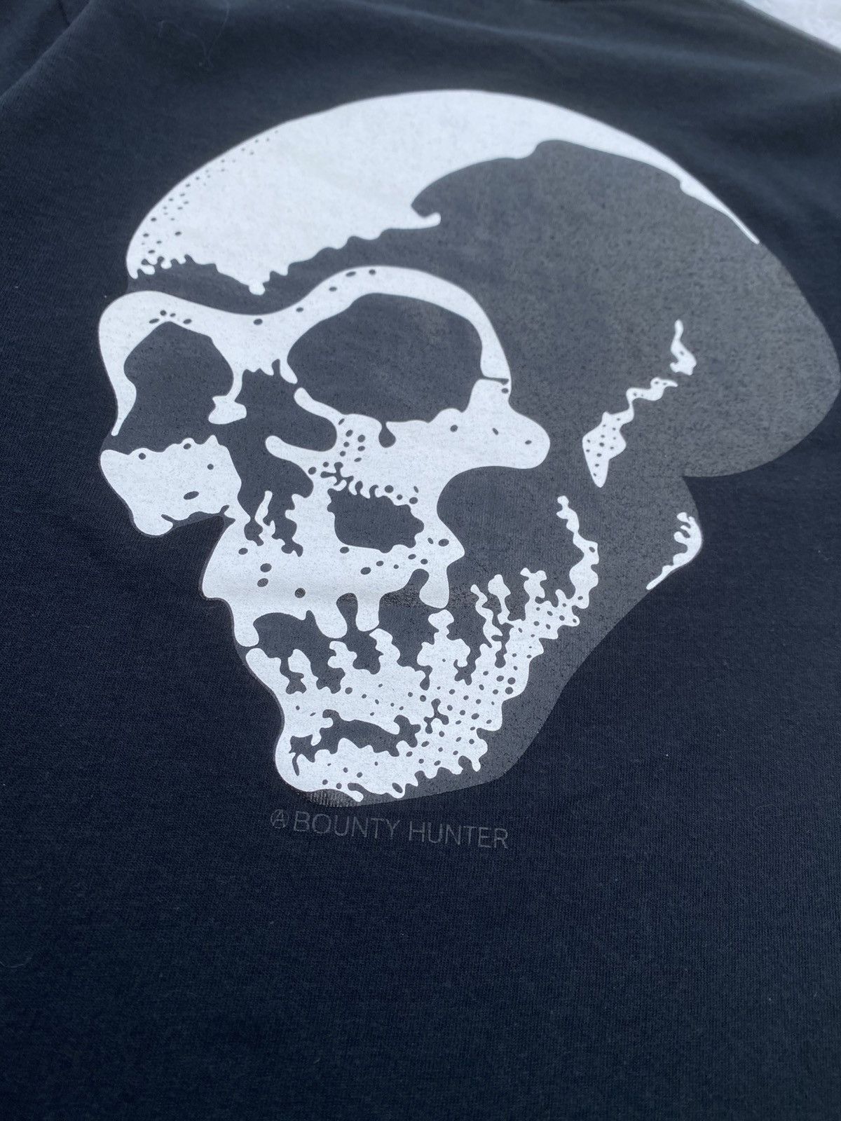 Bounty Hunter Rare Bounty Hunter Skulls by by Hikaru Iwanaga Black Tshirt Size US S / EU 44-46 / 1 - 23 Thumbnail