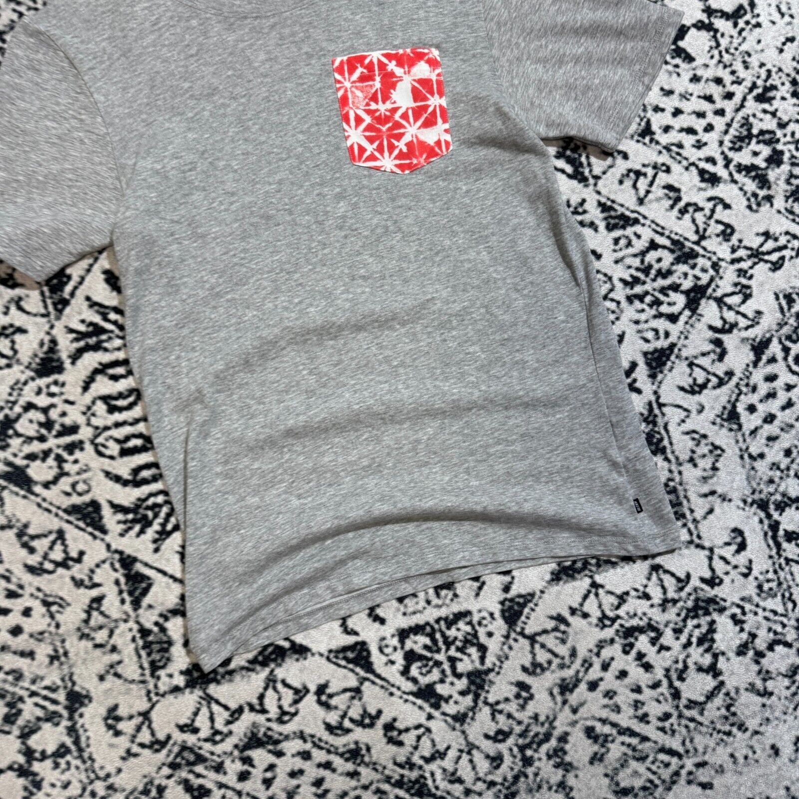 Nike × Vintage Vintage Nike Gray Cotton T-Shirt Size S Y2k 90s Pocket Tee Size US S / EU 44-46 / 1 - 3 Thumbnail