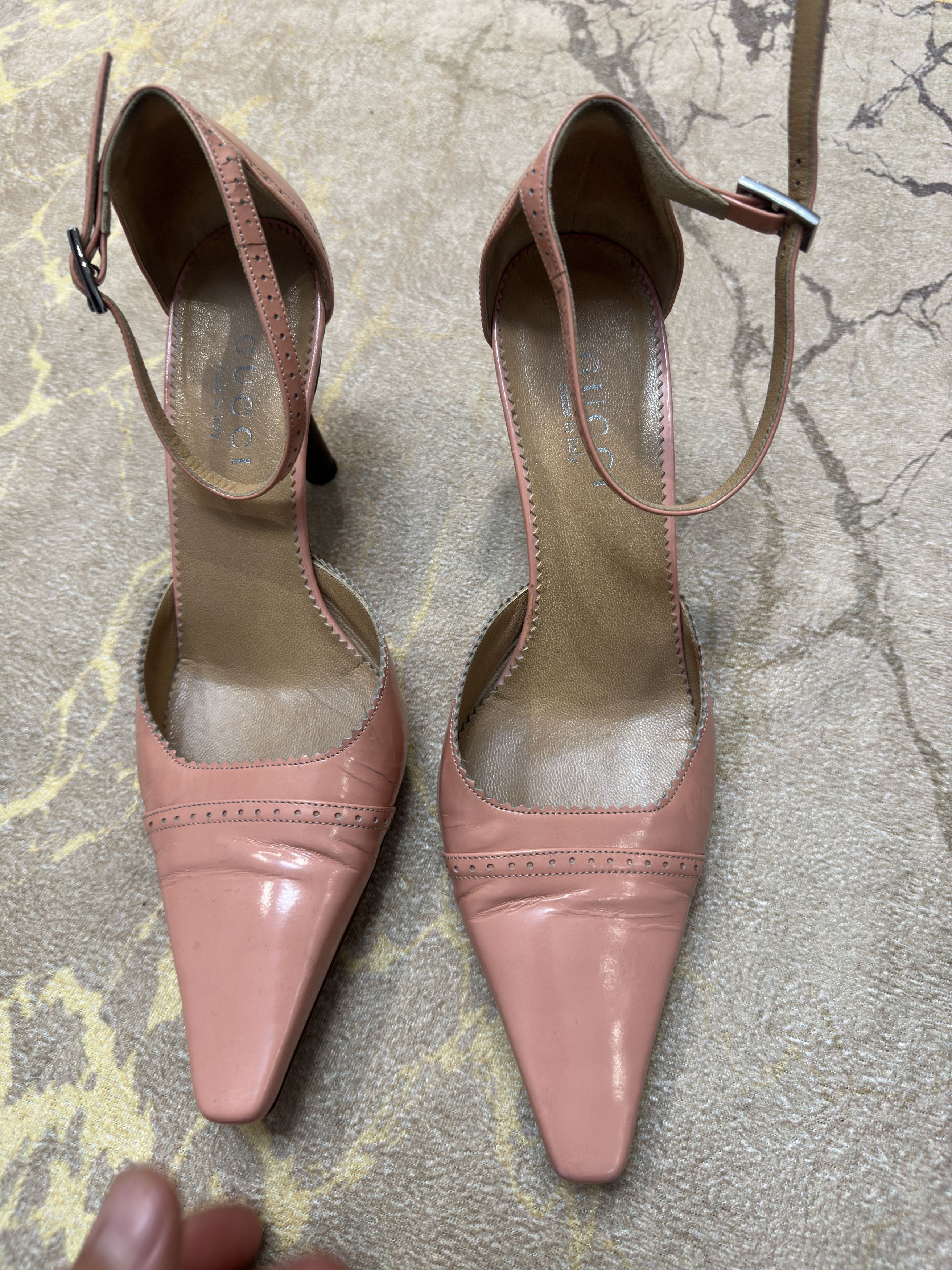 Gucci 985$ Gucci Exotic Ankle Strap Leather Shoes Size 37 C Eu 7 Size US 7 / IT 37 - 1 Thumbnail