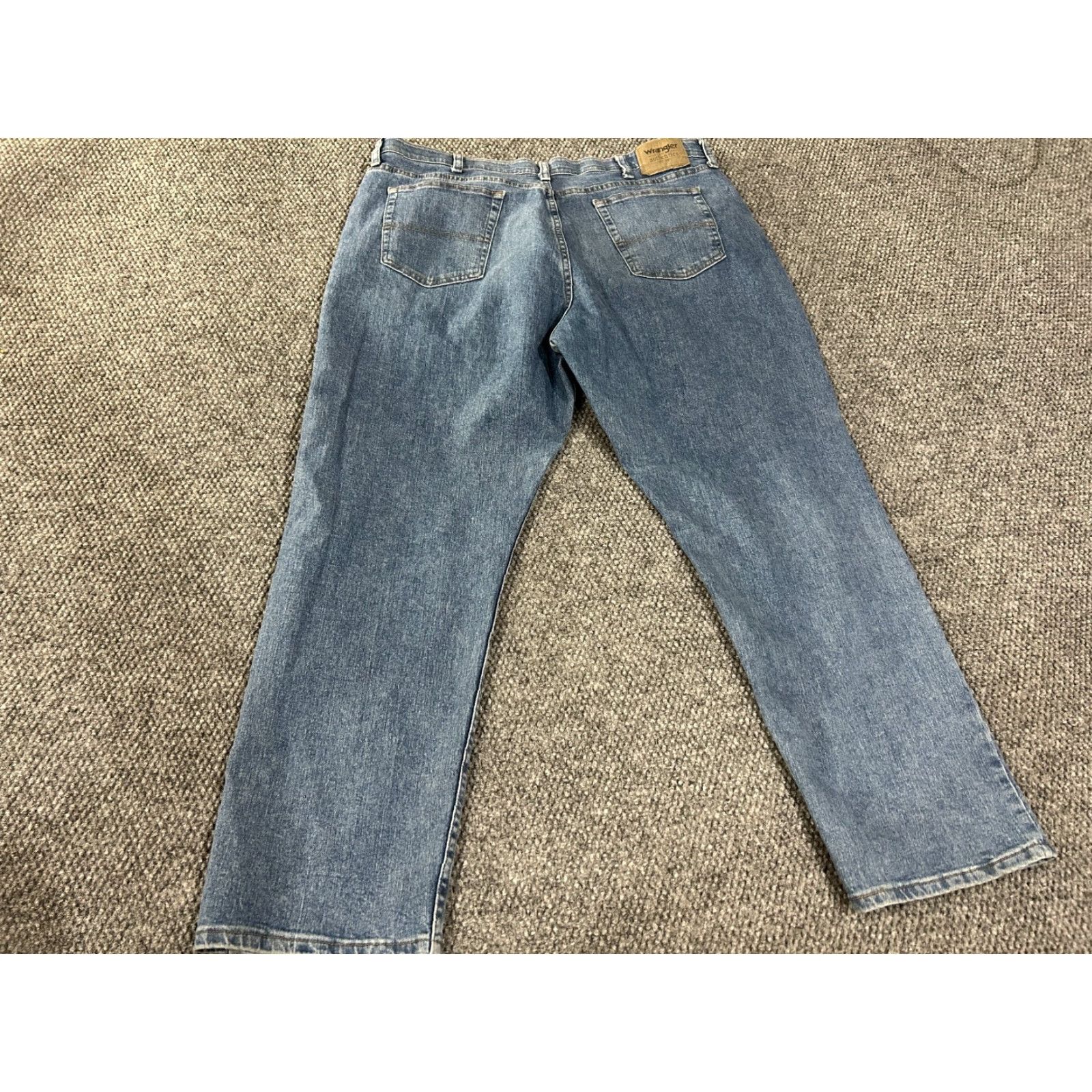 Wrangler Wrangler Jeans Mens 38x30 Blue Straight Fit Stretch Denim Authentics Jeans Womens? Size US 38 / EU 54 - 7 Thumbnail