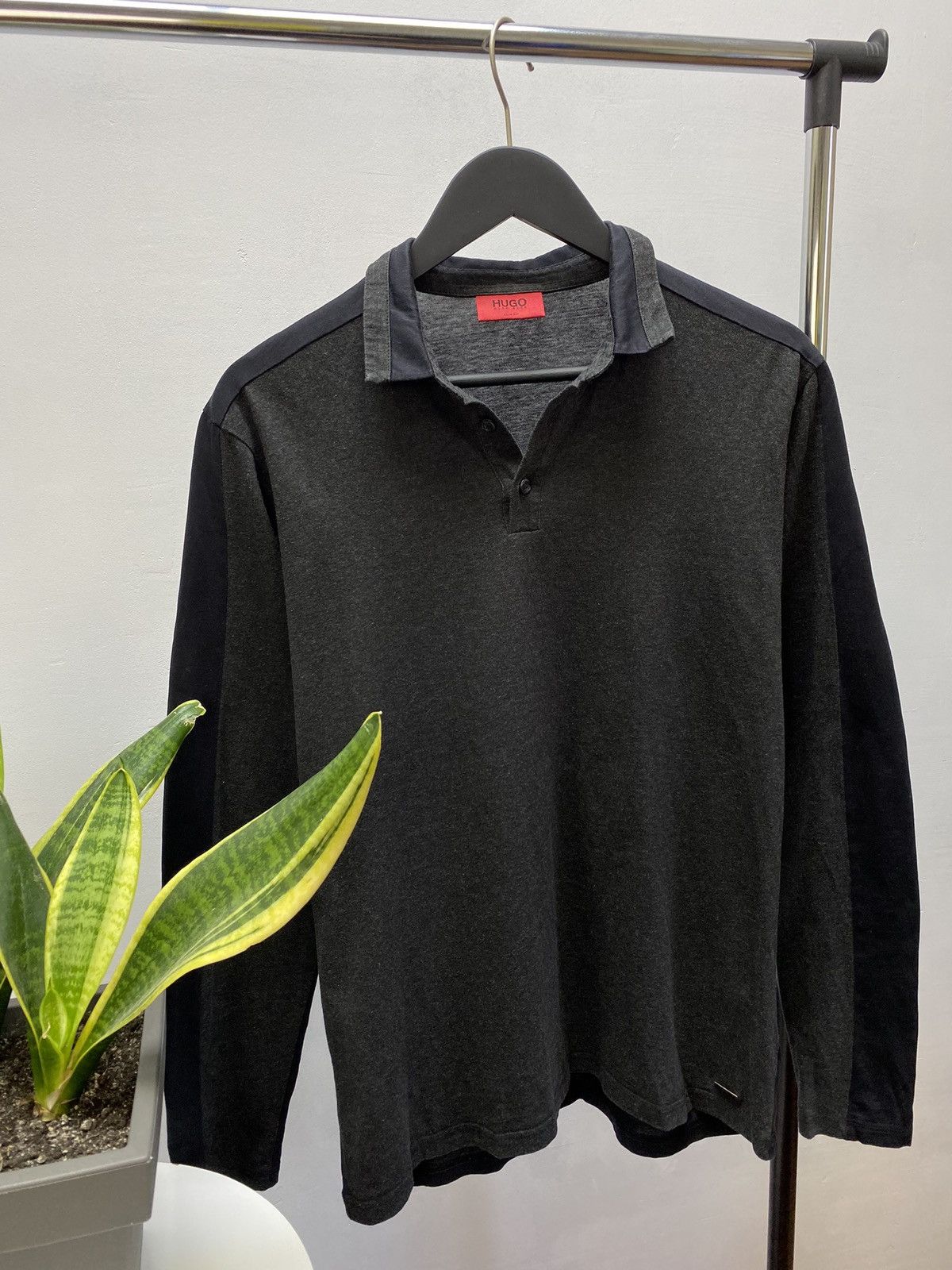 Hugo Boss × Vintage Vintage Hugo Boss Logo Longsleeve Polo Shirt Size US M / EU 48-50 / 2 - 3 Thumbnail