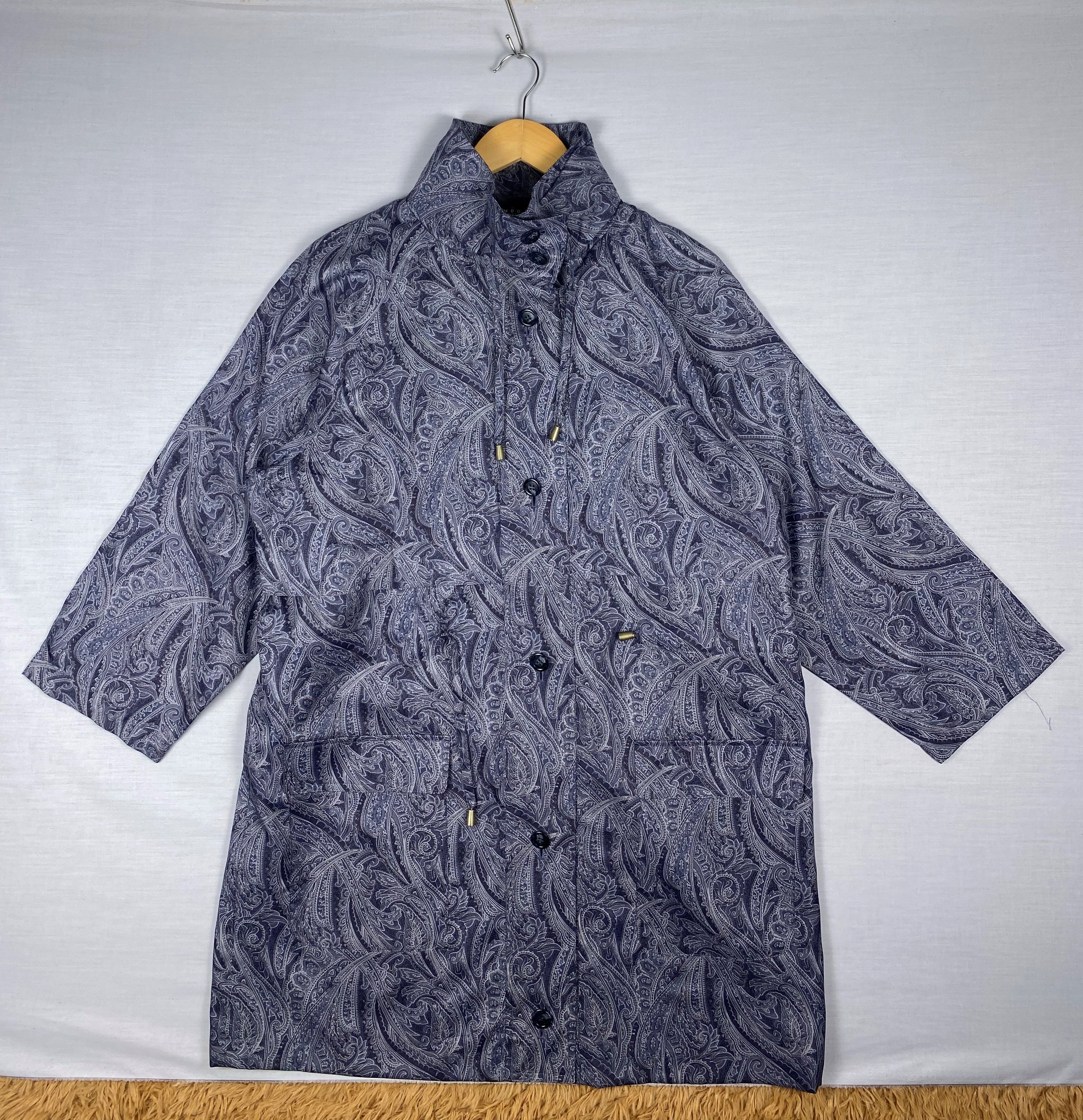 Japanese Brand Vintage THE MBO POUR LA PLUIE Paisley Raincoat Size US L / EU 52-54 / 3 - 1 Thumbnail