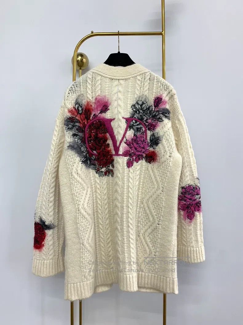 Valentino Valentino Floral embroidered alpaca knitted cardigan Size S / US 4 / IT 40 - 3 Thumbnail