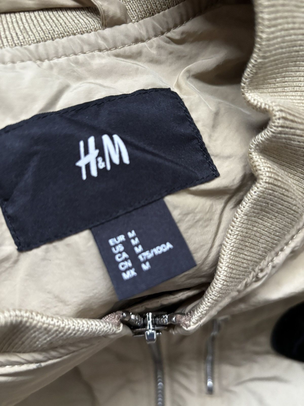 H&M × The Weeknd The Weeknd x HM XO Bomber Khaki Beige Jacket Size US M / EU 48-50 / 2 - 9 Thumbnail