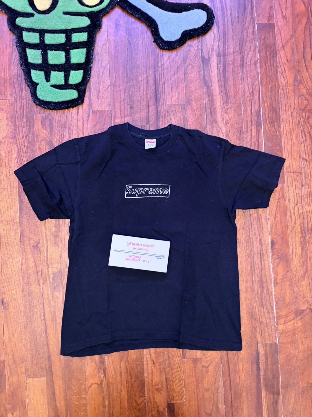 Supreme 黒 ロゴ Tシャツ XL KAWS BOX LOGO Supreme KAWS Chalk Box
