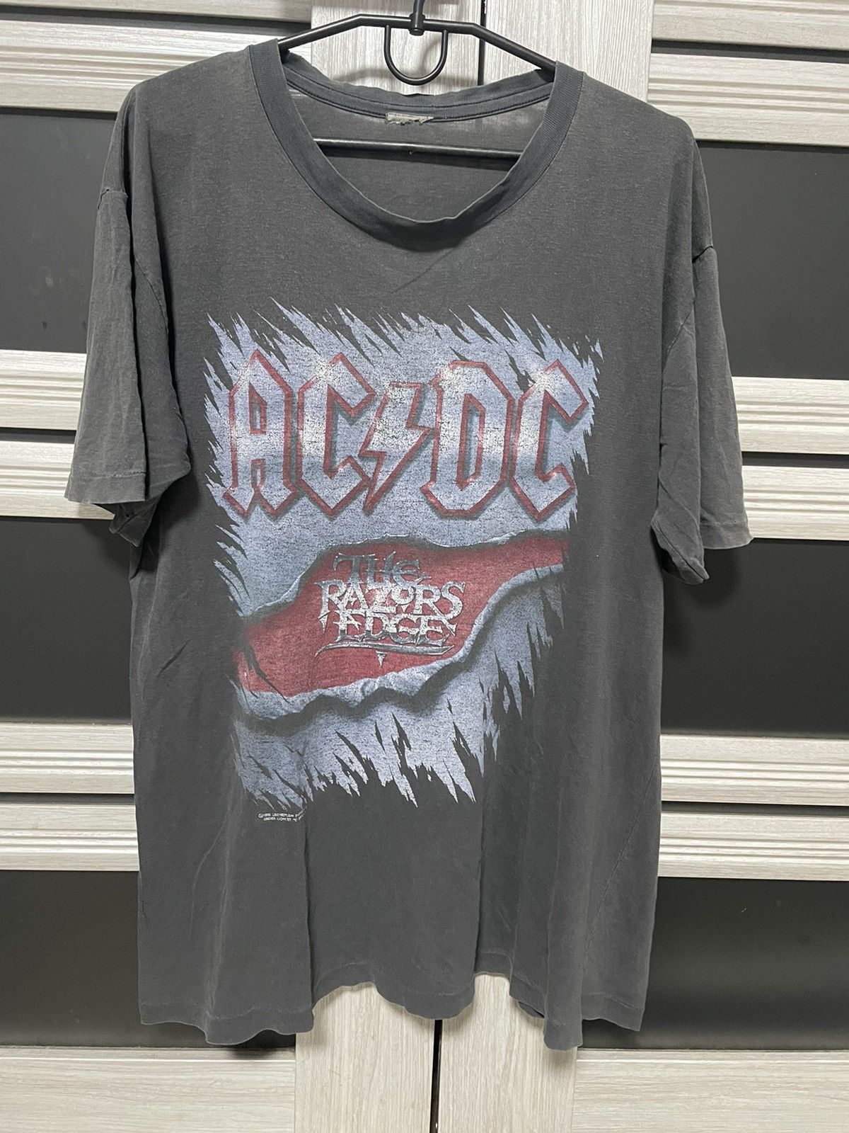 AC/DC AC/DC 1990 The Razors Edge Tour 1990/91 T Shirt Vintage Tee Size US XL / EU 56 / 4 - 2 Thumbnail