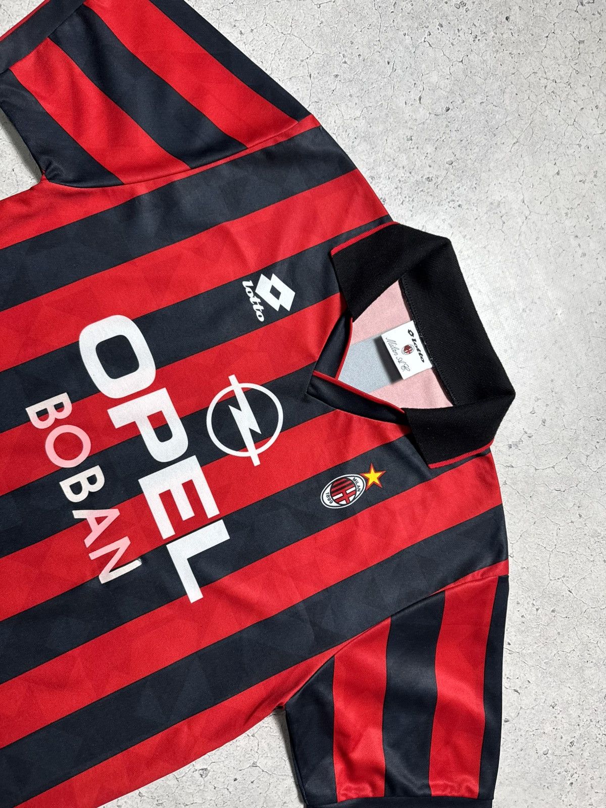Lotto Sport Lotto Sport AC Milan 1995/1996 Vintage Soccer Jersey Size US L / EU 52-54 / 3 - 4 Thumbnail