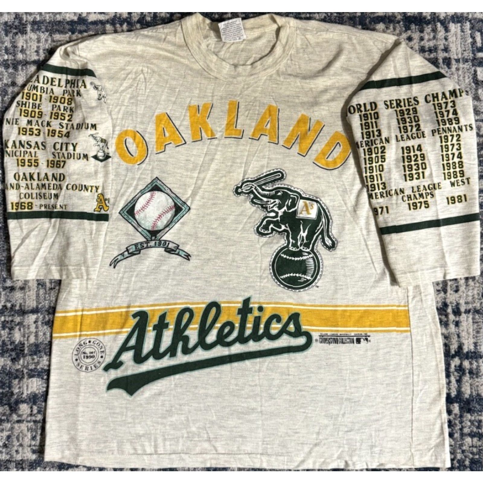 Vintage VINTAGE 1990 Oakland Athletics World Champions Long Gone T Shirt XL Gray Crew Neck 3/4 Sleeve Men 90s Sports Logo Double-Sided Size US XL / EU 56 / 4 - 3 Thumbnail