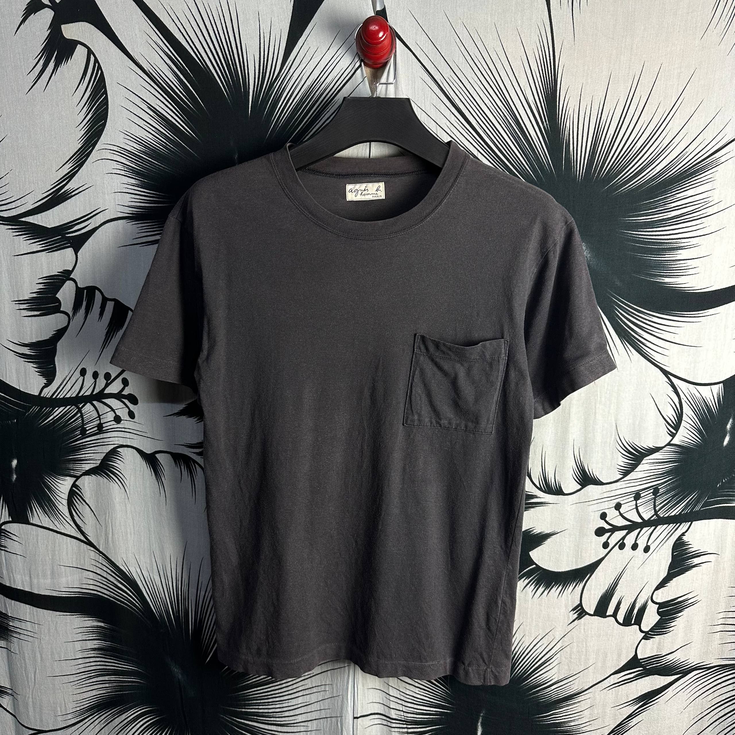 agnes b. Vintage Agnes B Paris Natural Sunfaded T-shirt Size US M / EU 48-50 / 2 - 1 Thumbnail