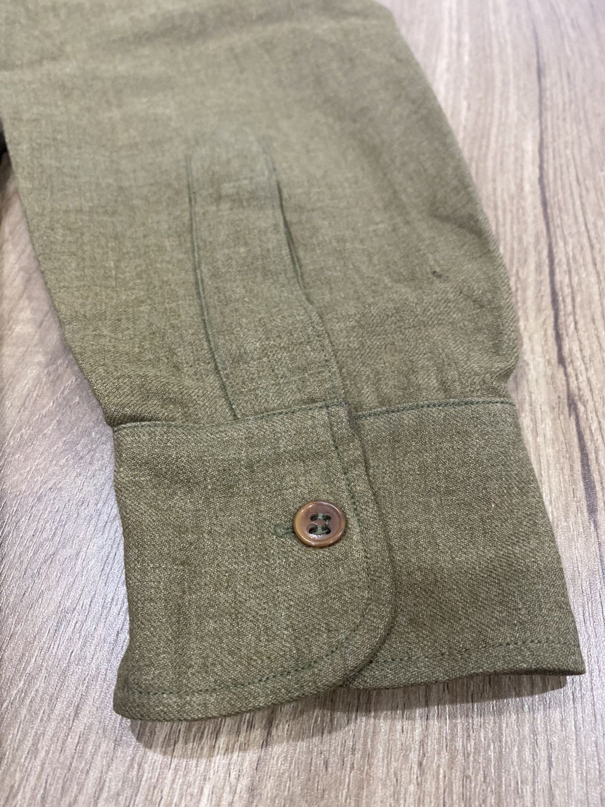 Vintage WWII US ARMY M1937 M37 EM NCO WOOL COMBAT FIELD SHIRT LARGE Size US L / EU 52-54 / 3 - 11 Thumbnail