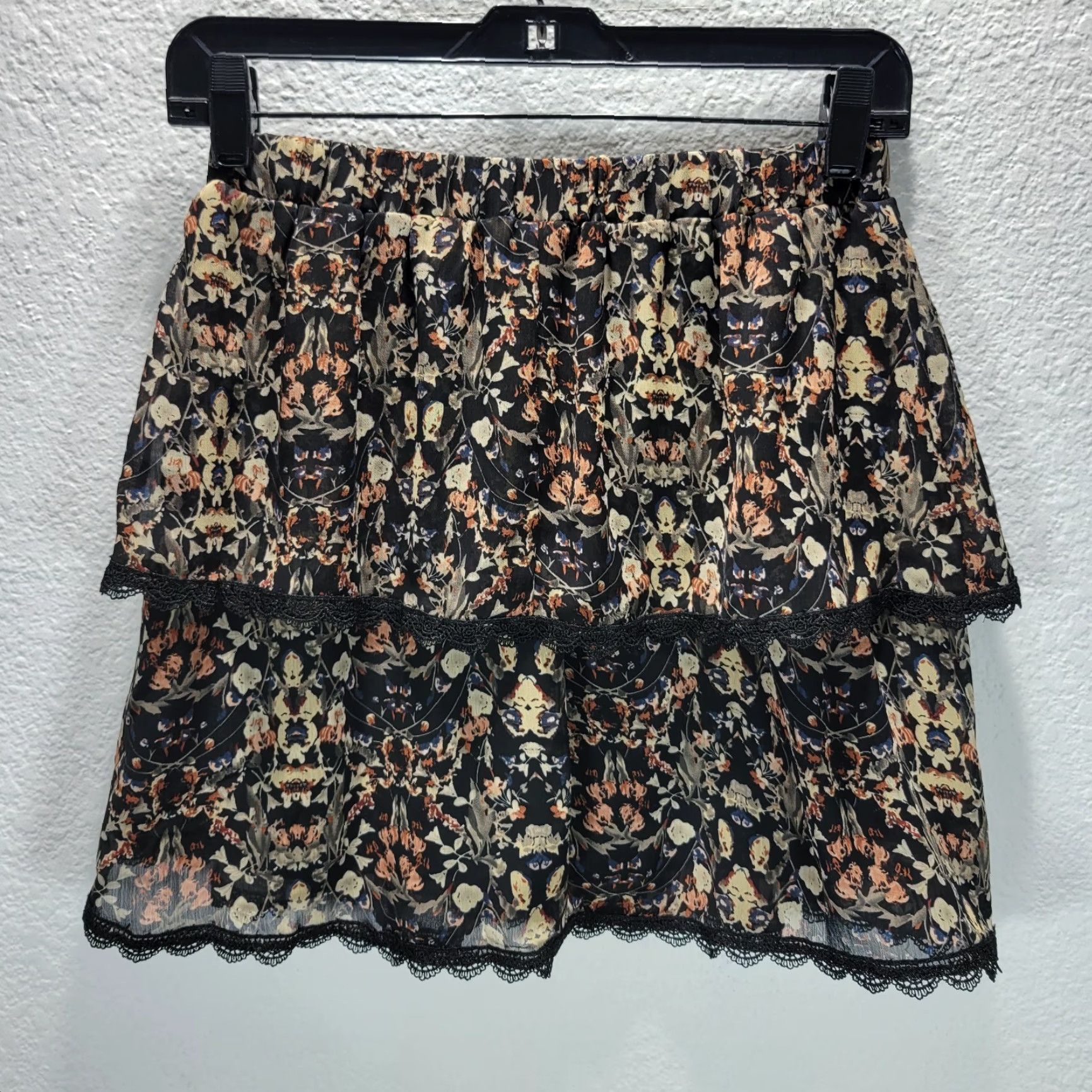 Vintage Sage The Label Black Tiered Floral Skirt Mini Crochet Trim Pull On Lined S NWT Womens Skirt Floral Tiered Party/Cocktail Short SAGE Skirt Womens Size 28" / US 6 / IT 42 - 5 Thumbnail