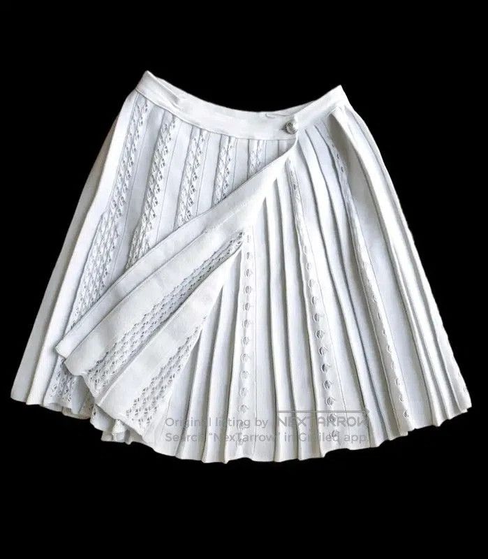 Chanel Chanel Striped Light Blue Pleated Skirt . Size 23" - 3 Thumbnail