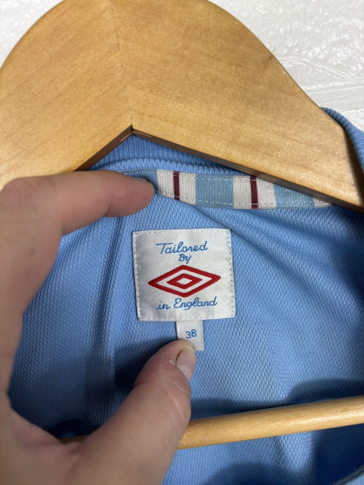 Umbro MANCHESTER CITY 2010 2011 HOME JERSEY UMBRO MEN #9 ADEBAYOR Size US L / EU 52-54 / 3 - 11 Thumbnail