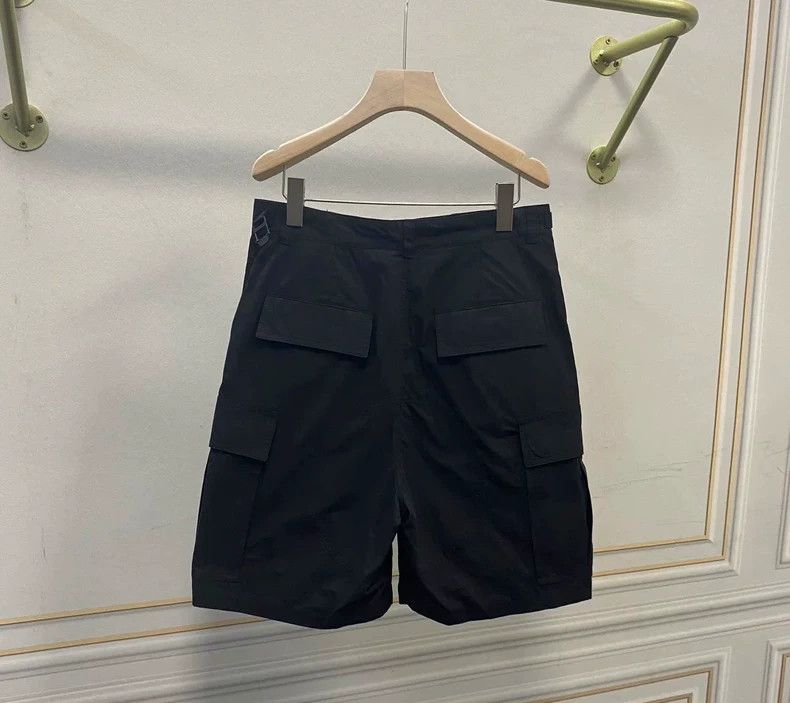 Balenciaga Balenciaga size S Work shorts, black Size US 27 - 2 Thumbnail