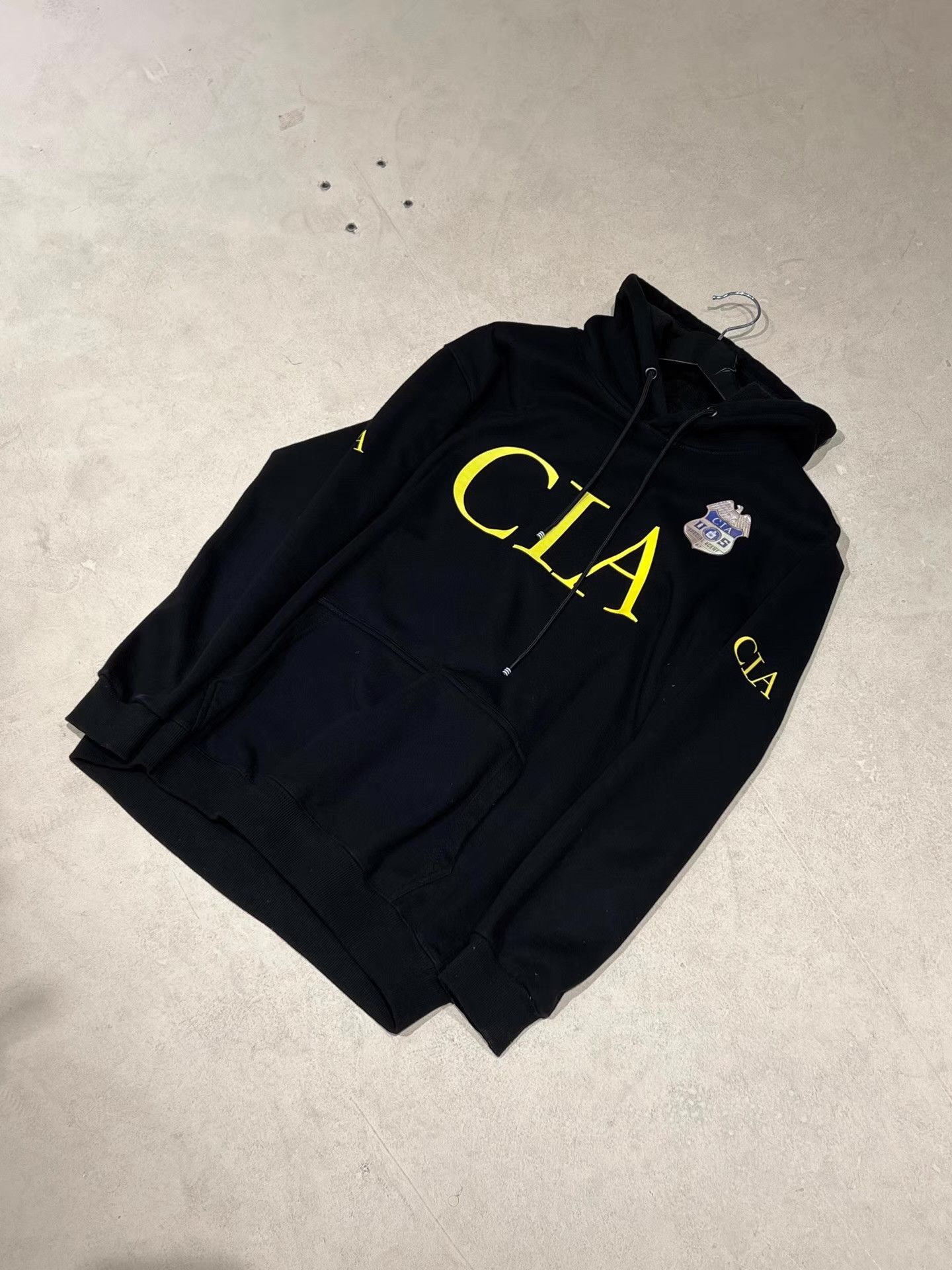Vintage Vintage CIA Hoodie Q13 Size US L / EU 52-54 / 3 - 3 Thumbnail