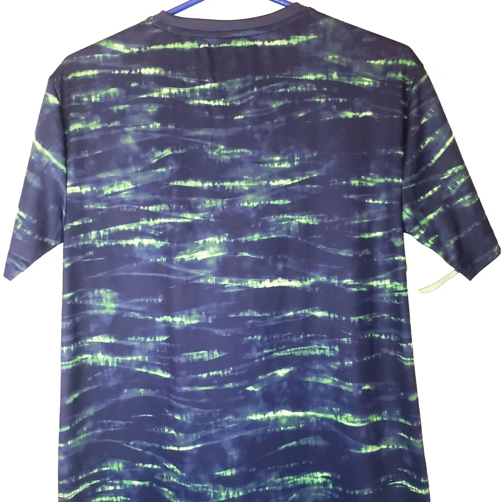 Tek Gear Tek Gear Dri Tek Tee Blue Water Water Pattern Athletic Short Sleeve Shirt Mens M VINTAGE: No Size US M / EU 48-50 / 2 - 7 Thumbnail