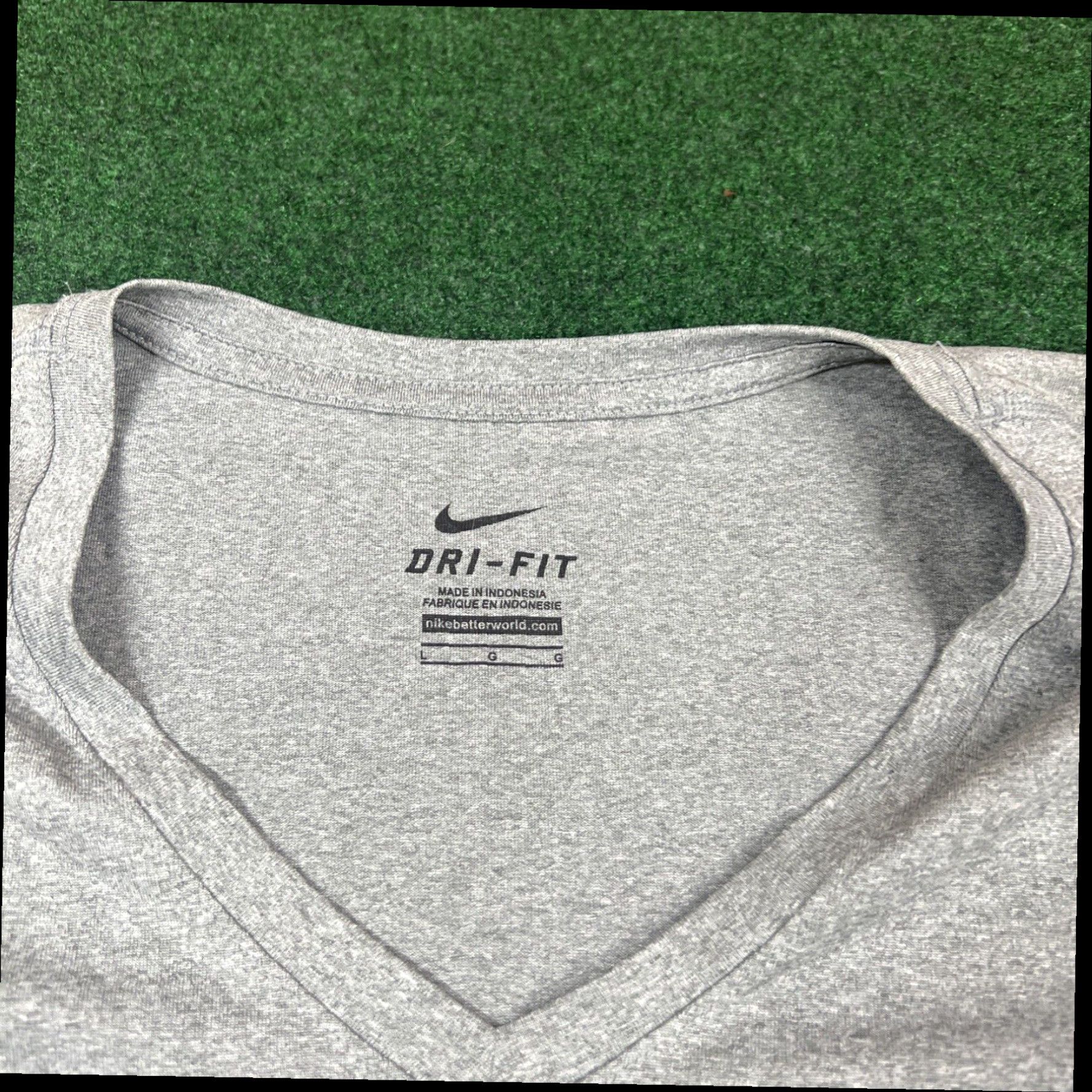 Nike Nike Shirt Womens Large Gray Just Do It Athletic Running Gym Slim Fit Ladies Size L / US 10 / IT 46 - 5 Thumbnail