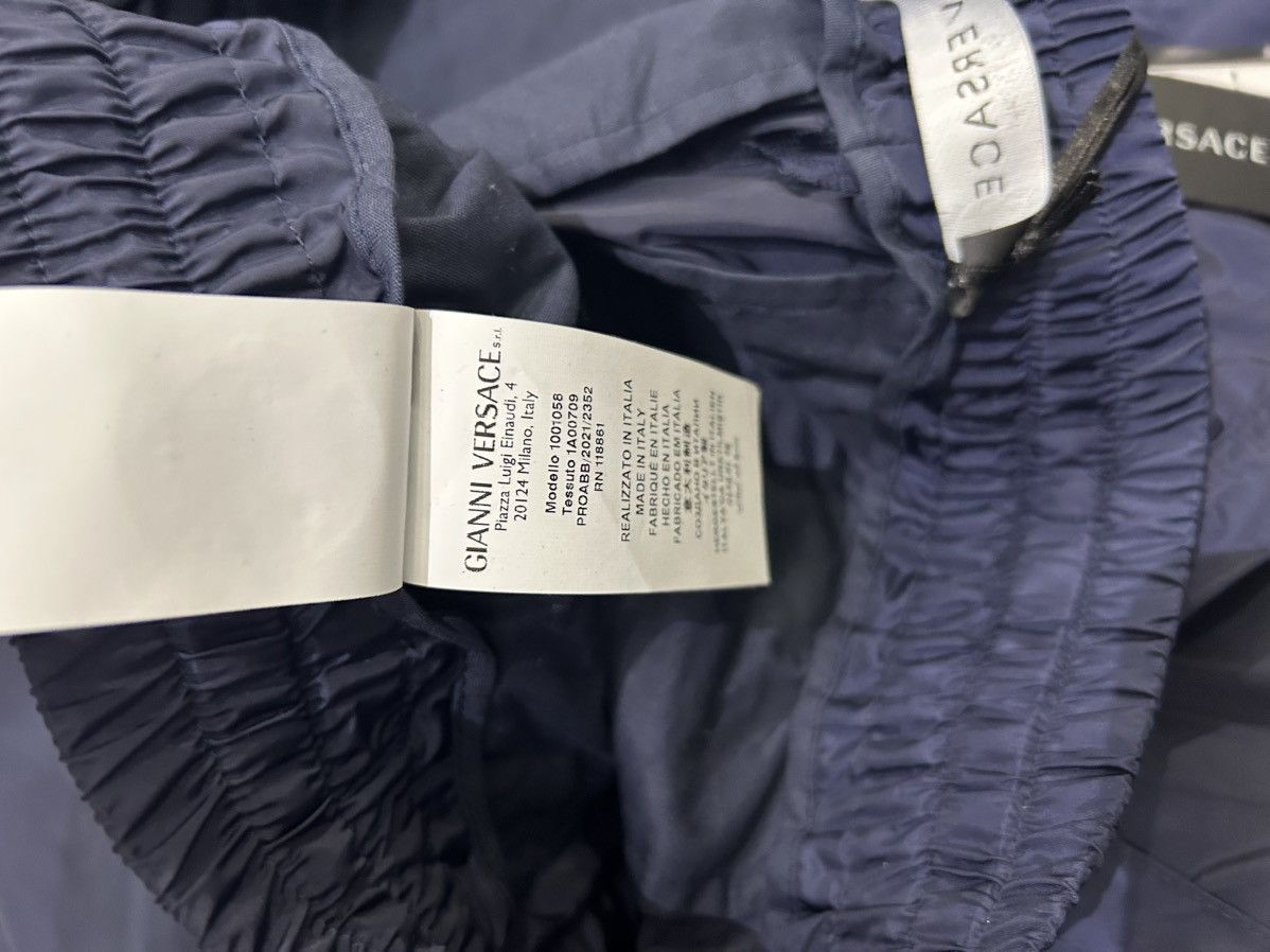 Versace Versace Nylon Track Suit Size US L / EU 52-54 / 3 - 7 Thumbnail