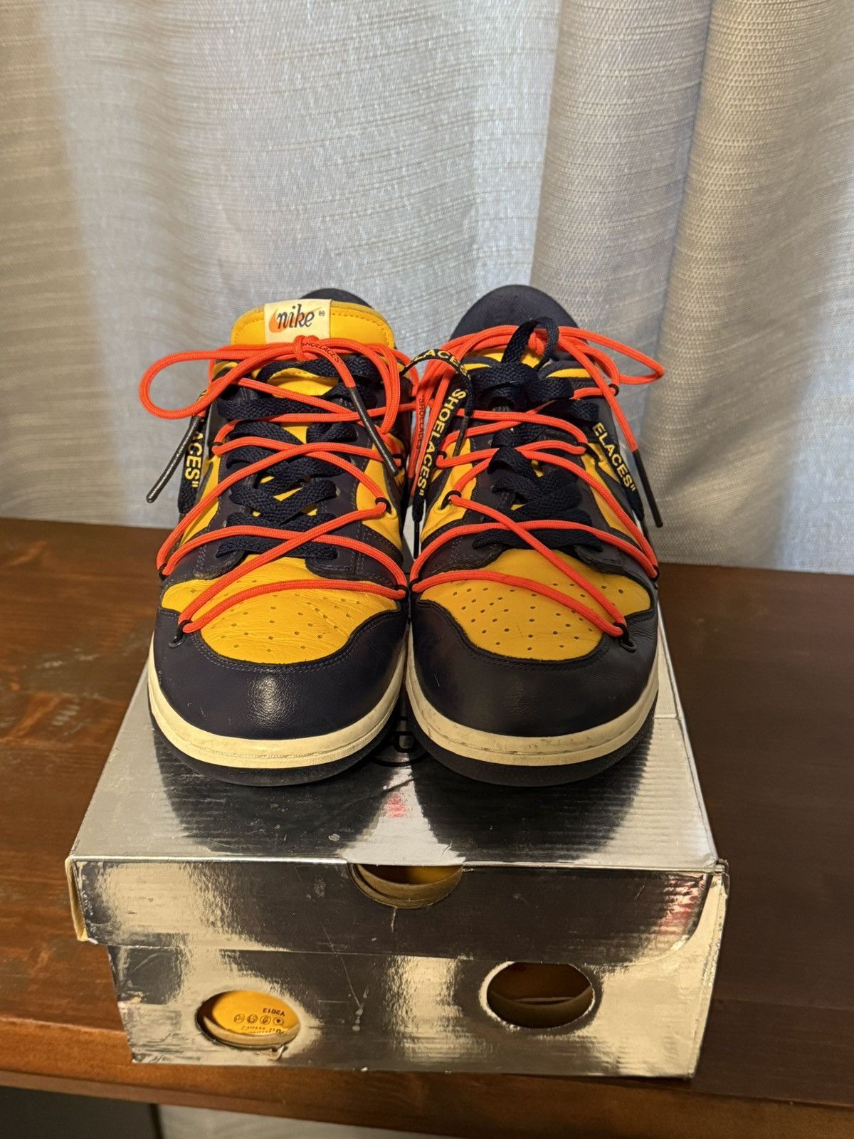 Off-White University Gold Off-White Dunk Size US 10 / EU 43 - 3 Thumbnail