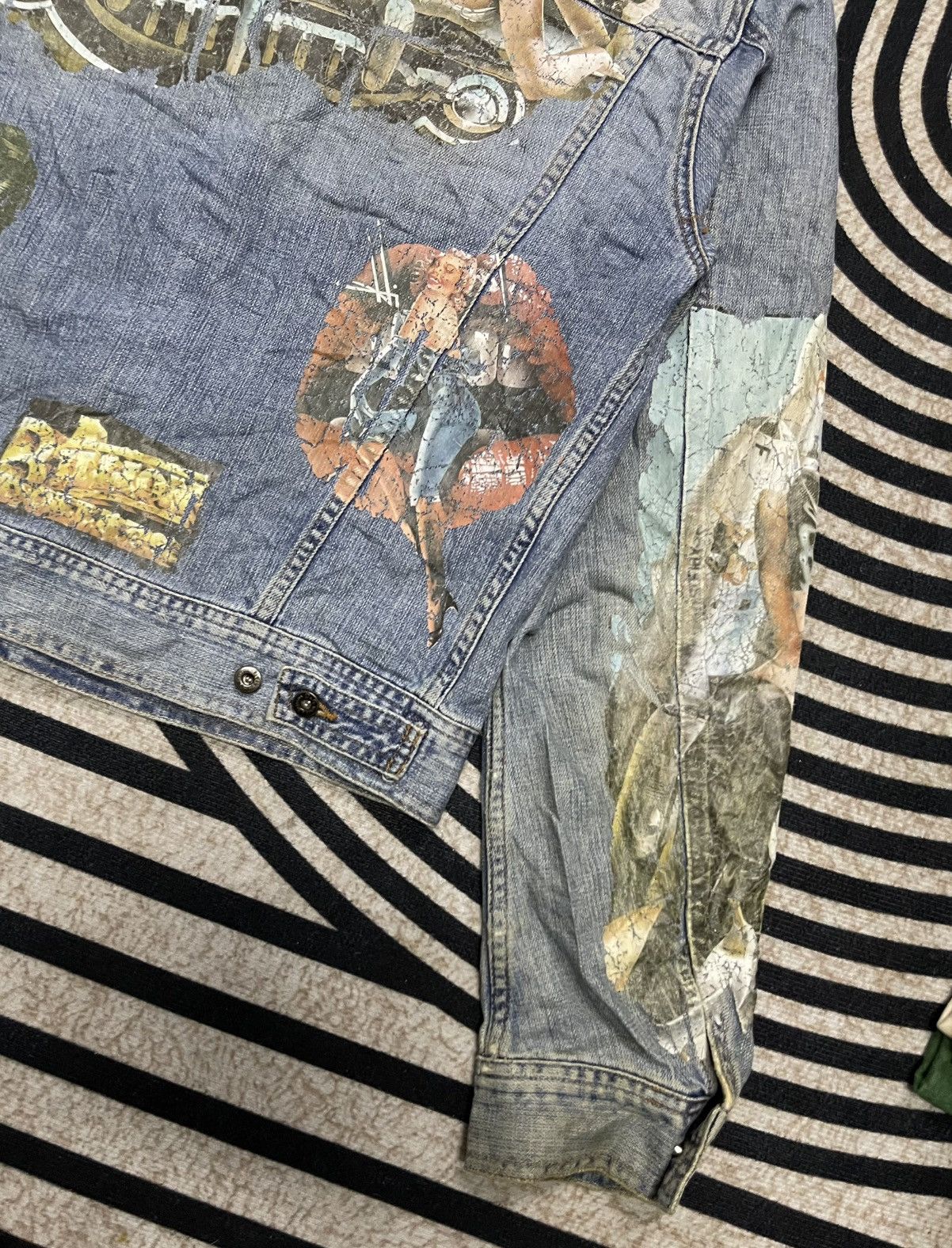 Dolce & Gabbana 2000s DOLCE & GABBANA PIN-UP PRINTED AMERICAN DENIM JACKET Size US M / EU 48-50 / 2 - 11 Thumbnail